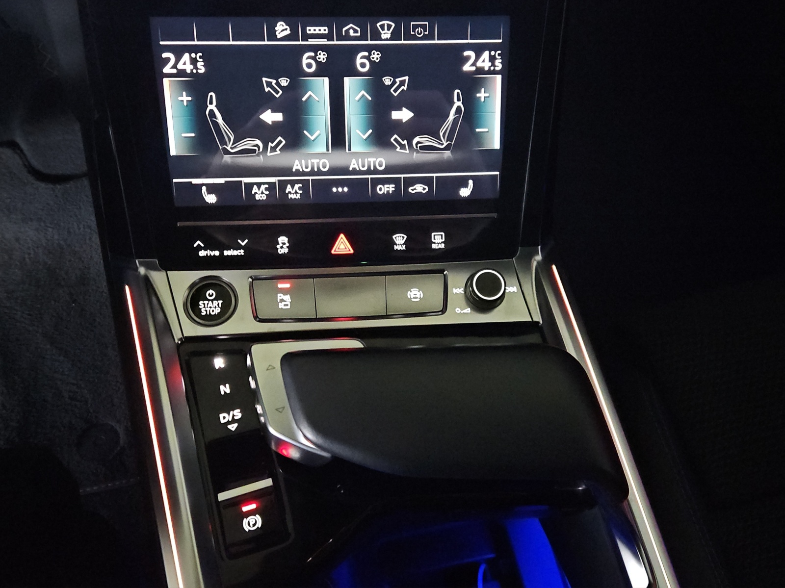 AUDI e-tron 55 Sportback Advanced Black Edition quattro-image-21