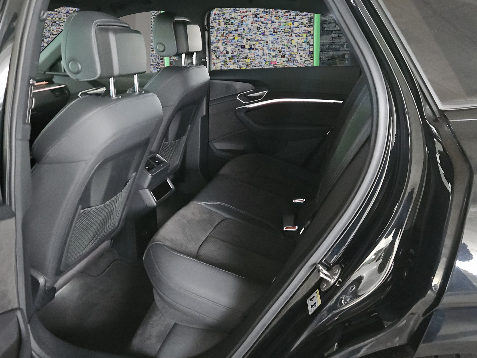 AUDI e-tron 55 Sportback Advanced Black Edition quattro-image-10