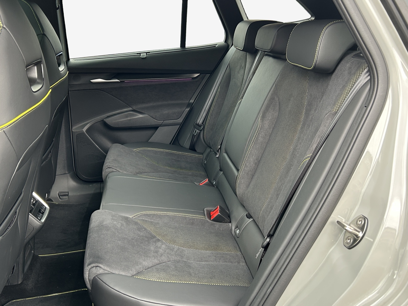 SKODA Enyaq 4x4 RS-image-11