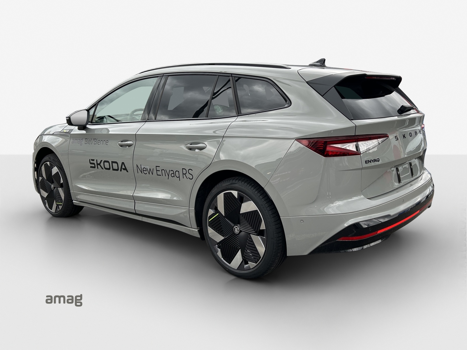 SKODA Enyaq 4x4 RS-image-2