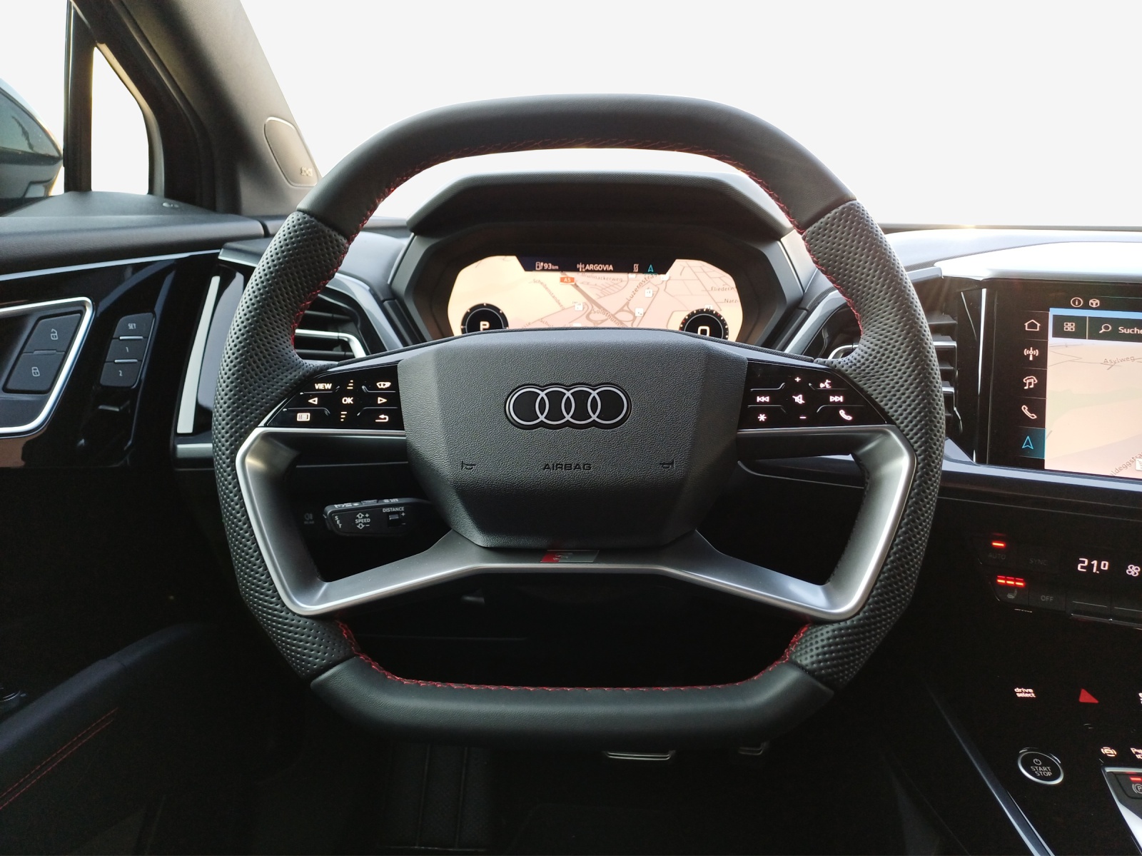AUDI Q4 e-tron 45 Edition Swiss Ski quattro-image-9