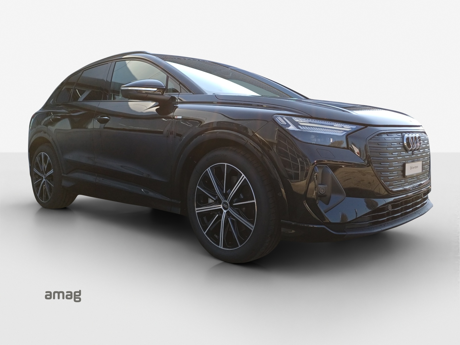 AUDI Q4 e-tron 45 Edition Swiss Ski quattro-image-5