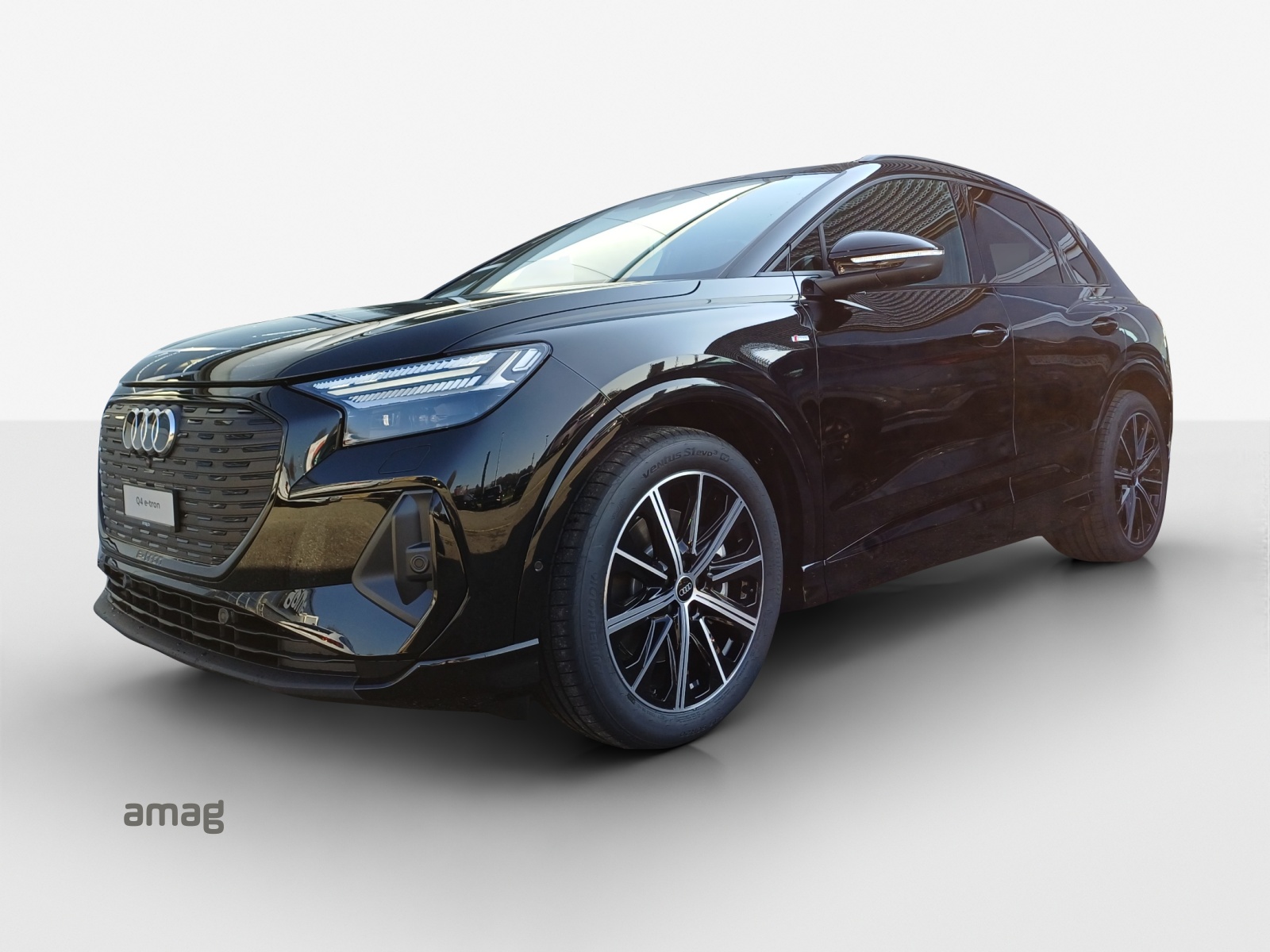 AUDI Q4 e-tron 45 Edition Swiss Ski quattro-image-0
