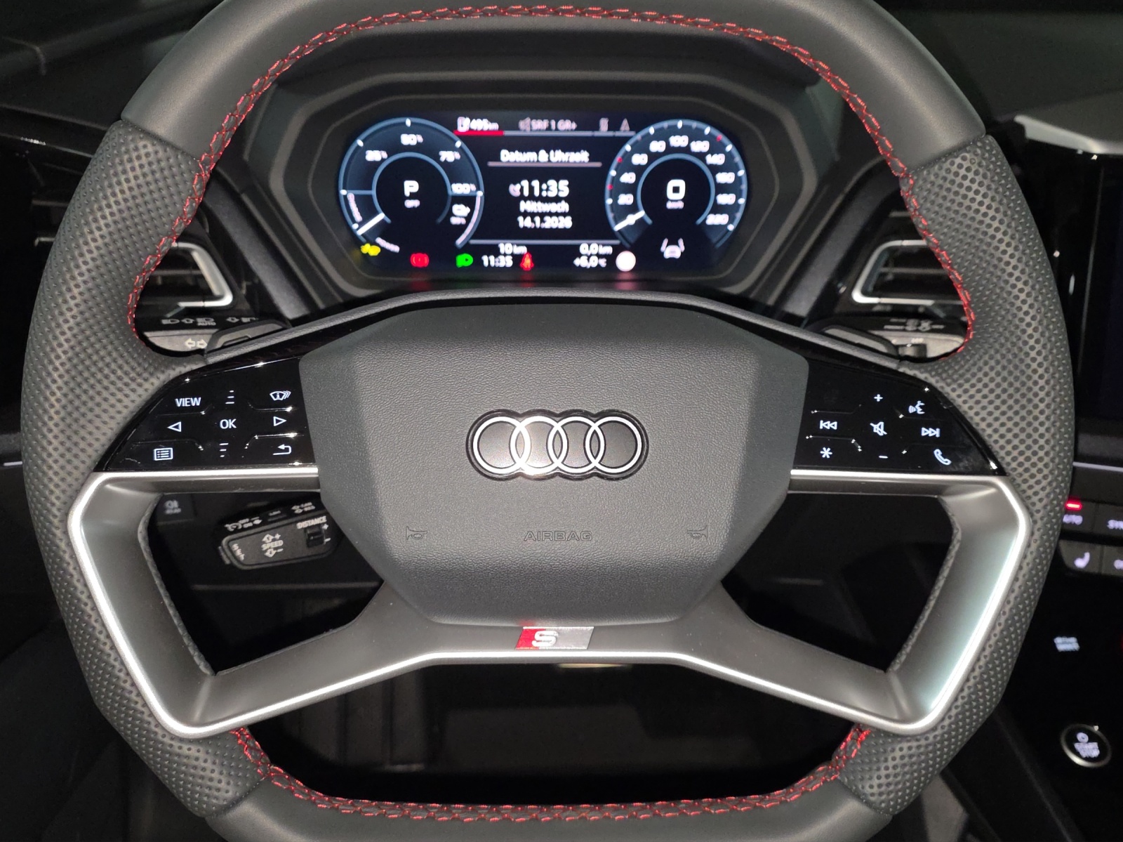 AUDI Q4 e-tron 45 Edition Swiss Ski quattro-image-5