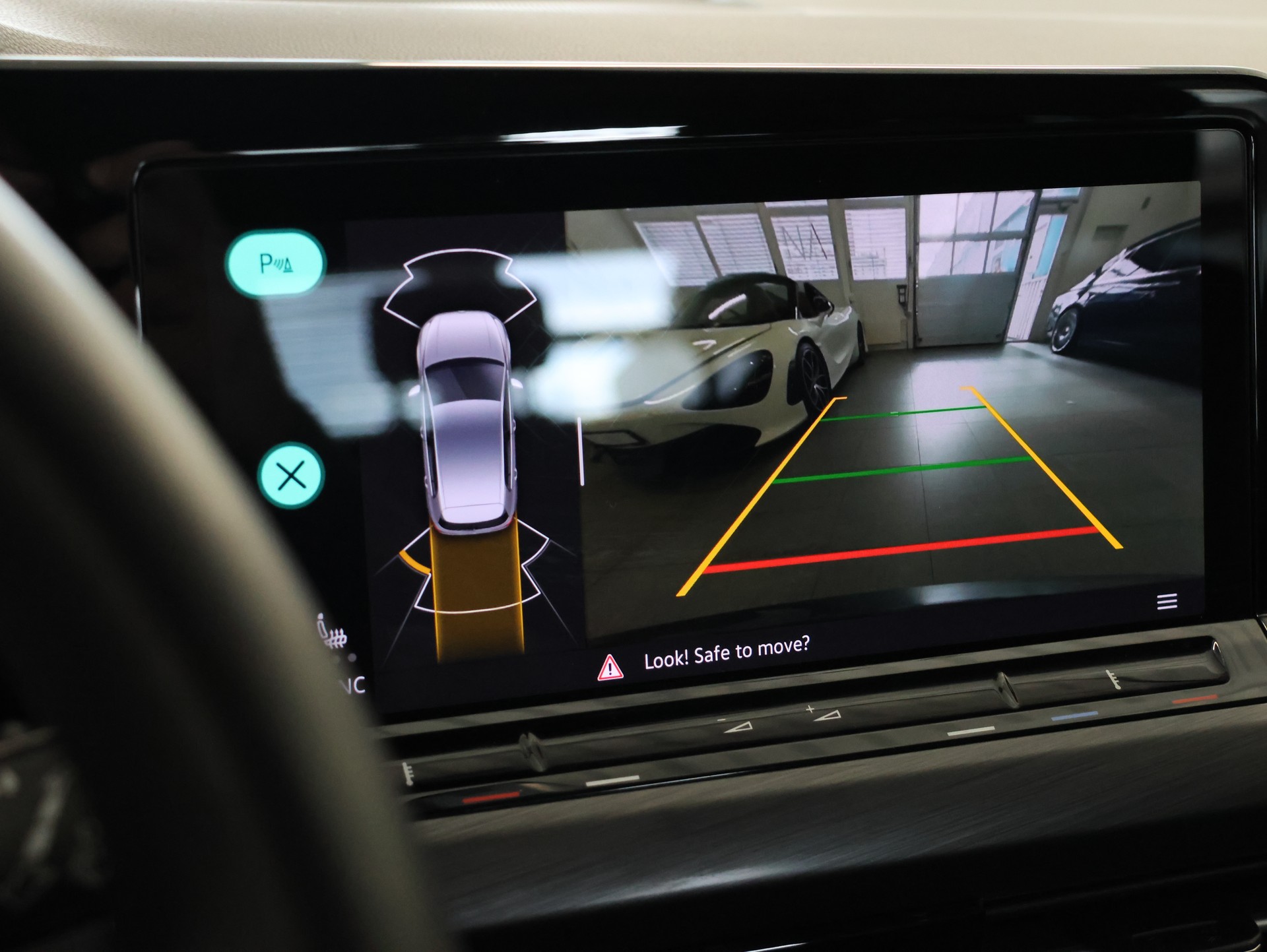 VW Golf 1.5 eTSI mHEV ACT Style DSG *Head Up Display* *360 Kamera* *Sehr Sparsam*-image-24