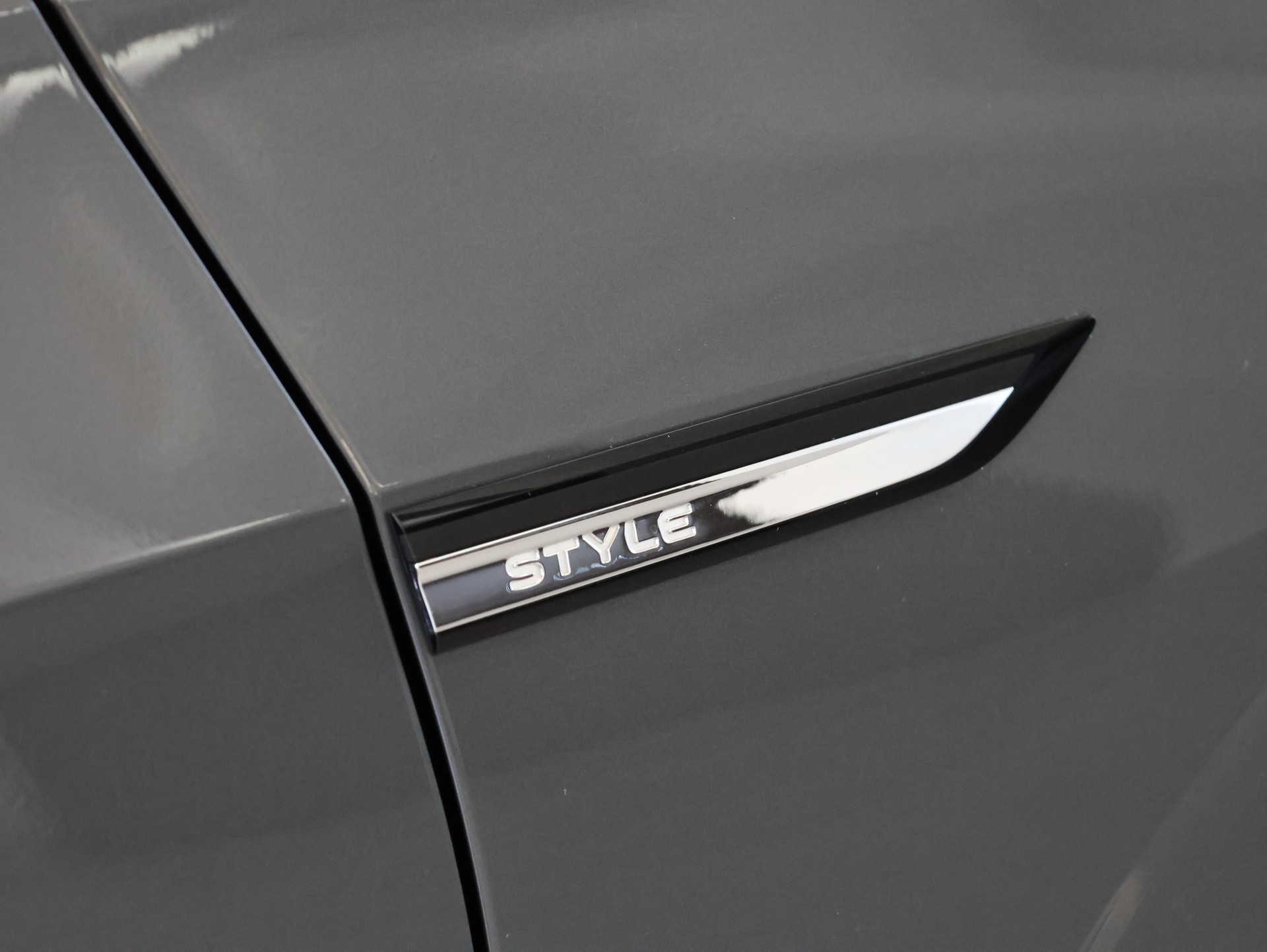 VW Golf 1.5 eTSI mHEV ACT Style DSG *Head Up Display* *360 Kamera* *Sehr Sparsam*-image-14
