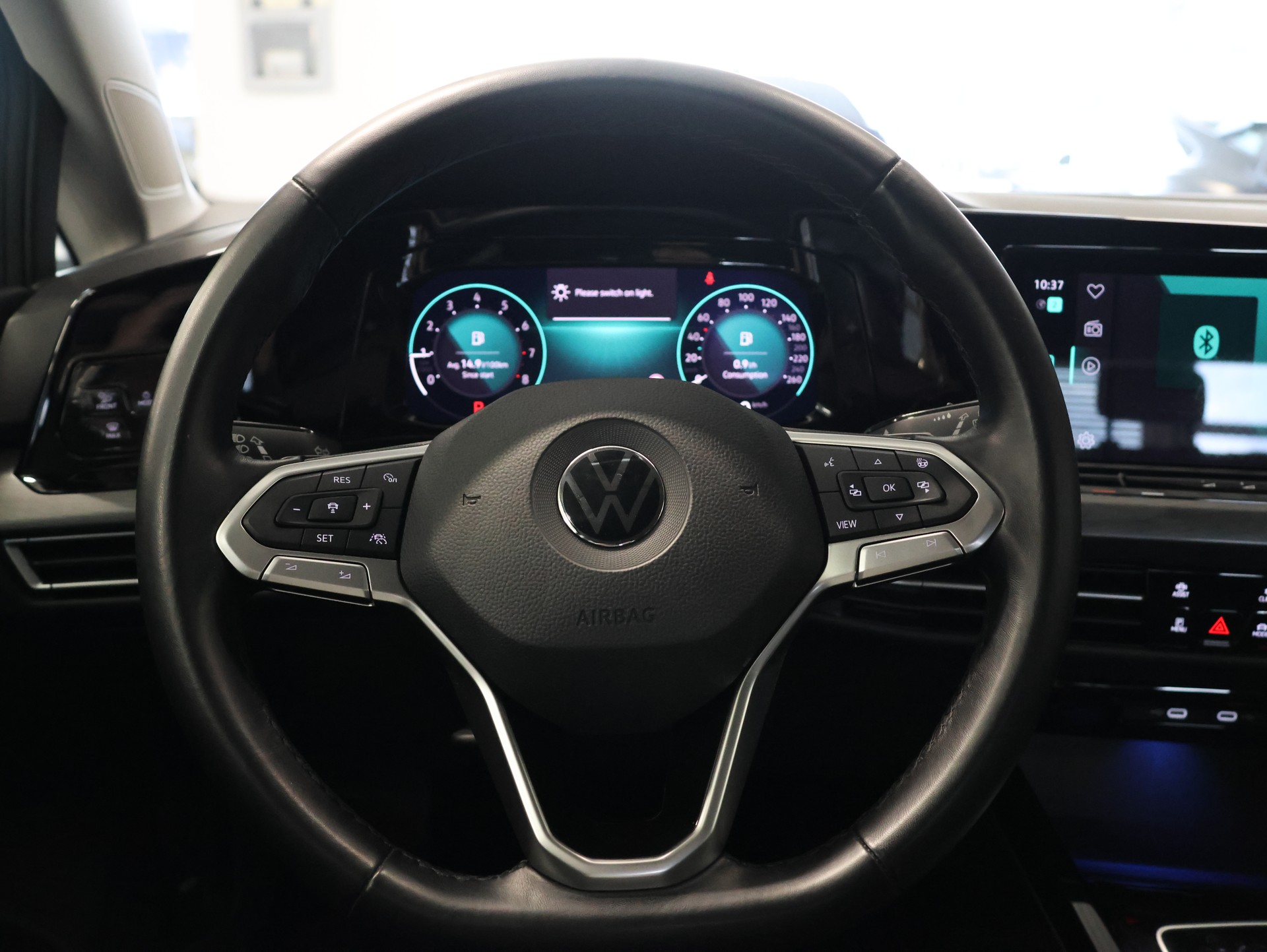 VW Golf 1.5 eTSI mHEV ACT Style DSG *Head Up Display* *360 Kamera* *Sehr Sparsam*-image-20
