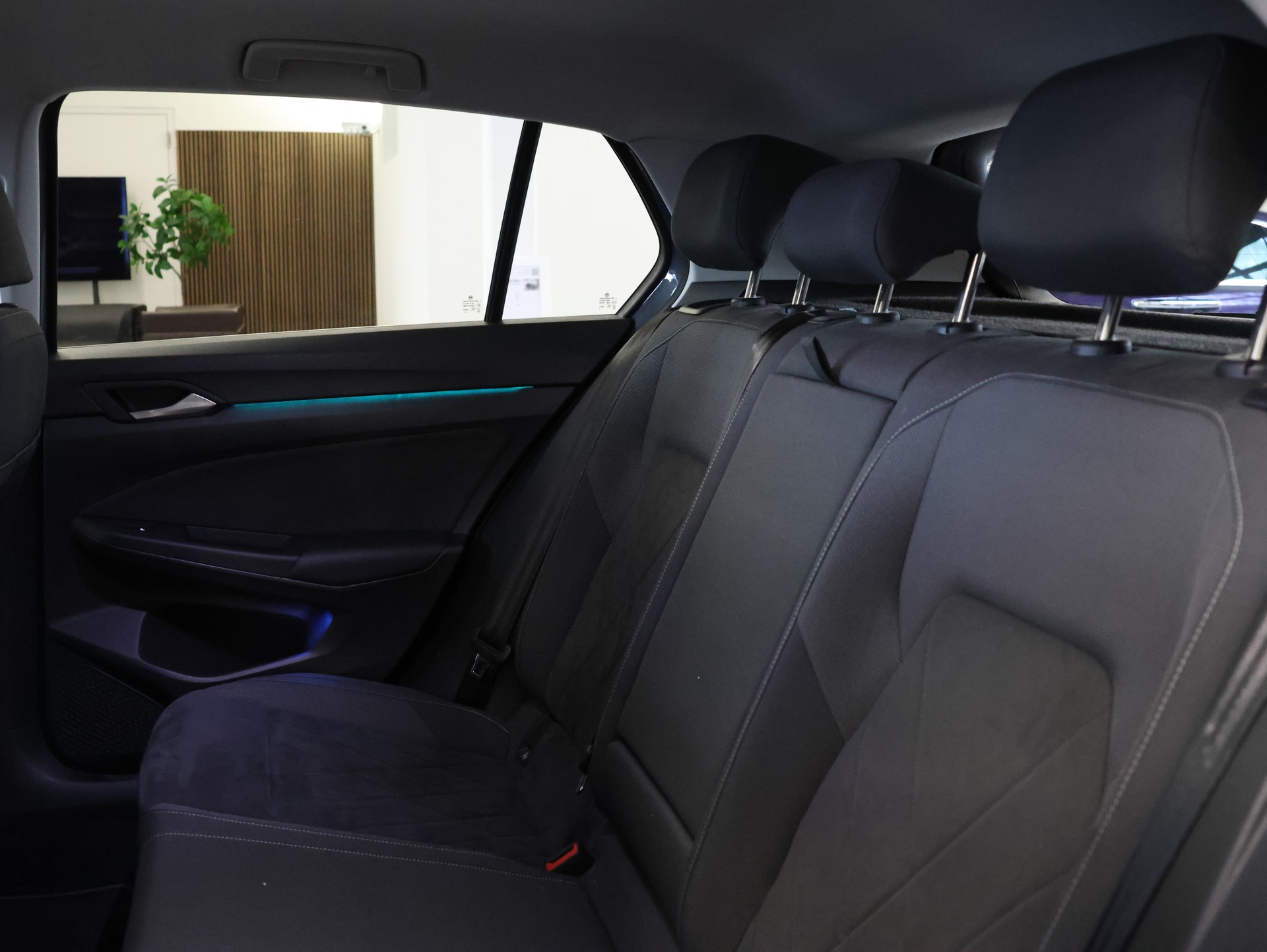 VW Golf 1.5 eTSI mHEV ACT Style DSG *Head Up Display* *360 Kamera* *Sehr Sparsam*-image-30