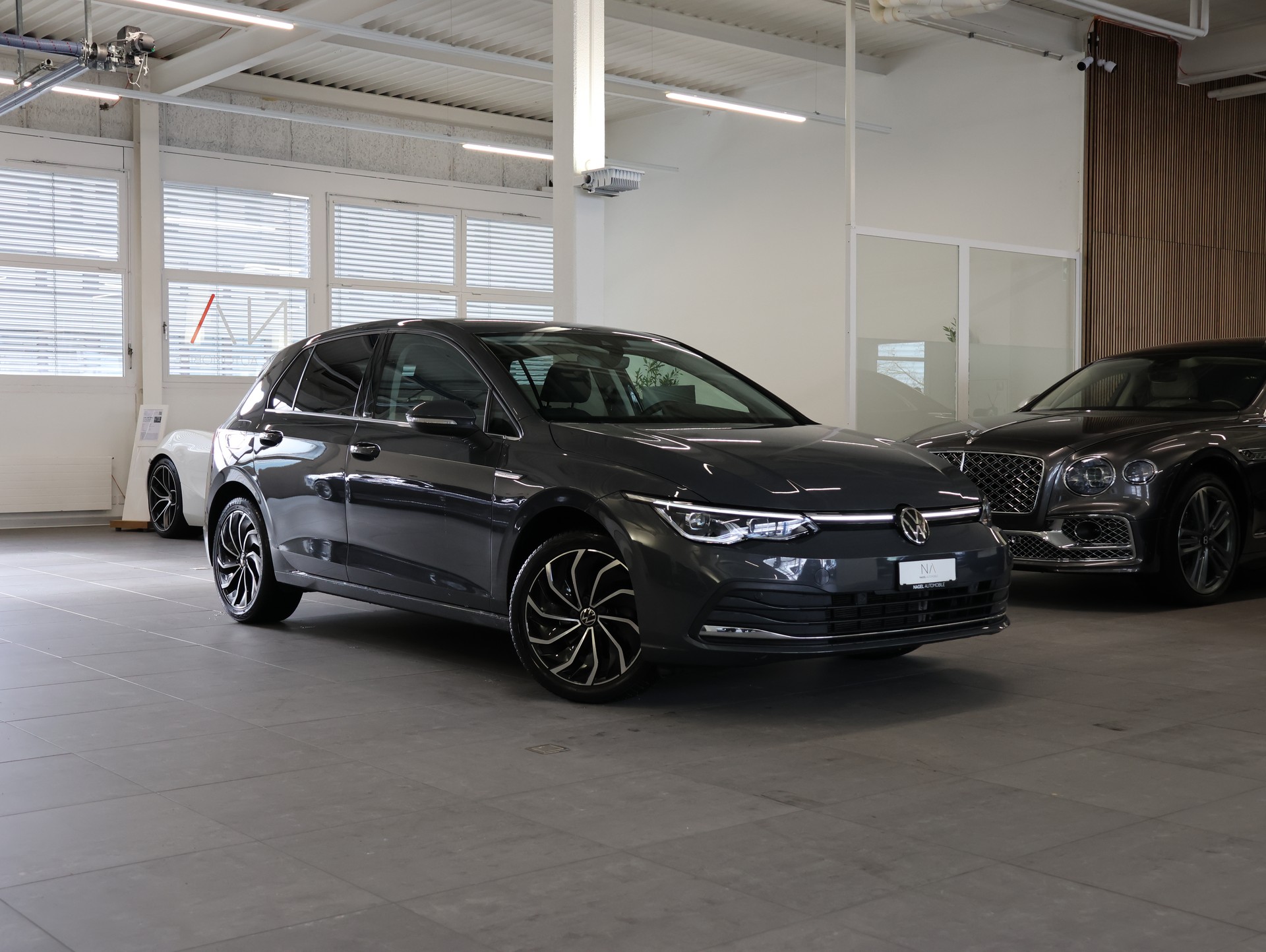 VW Golf 1.5 eTSI mHEV ACT Style DSG *Head Up Display* *360 Kamera* *Sehr Sparsam*-image-0