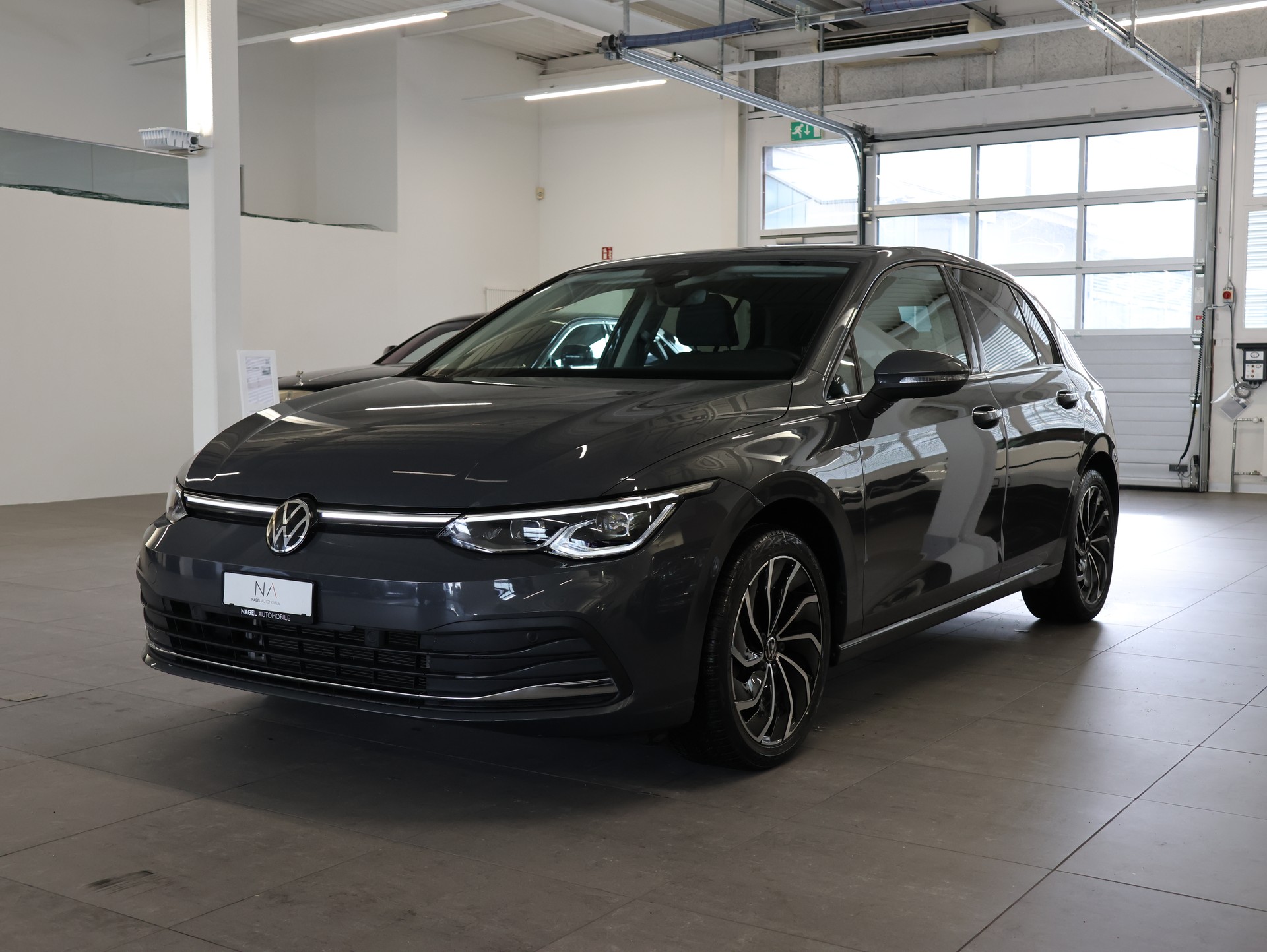 VW Golf 1.5 eTSI mHEV ACT Style DSG *Head Up Display* *360 Kamera* *Sehr Sparsam*-image-3