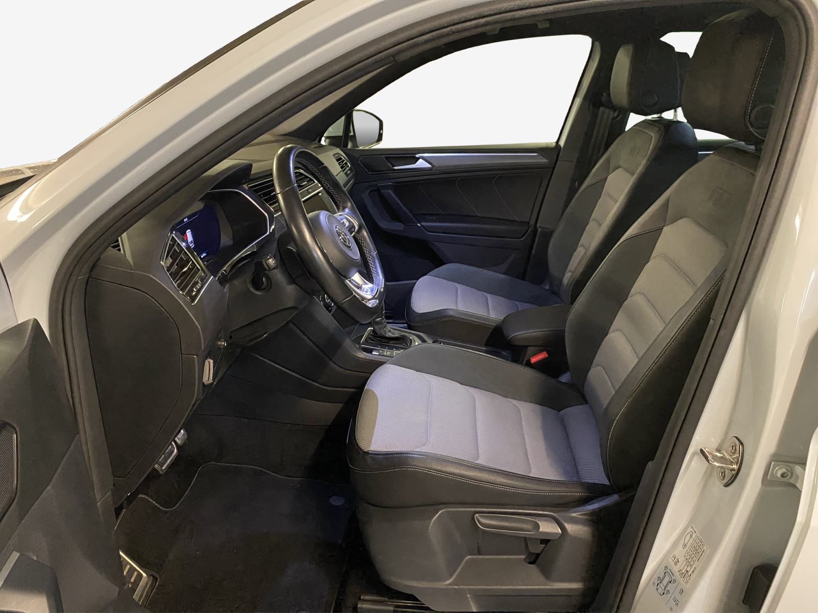 VW Tiguan 2.0TSI Highline 4Motion DSG-image-7