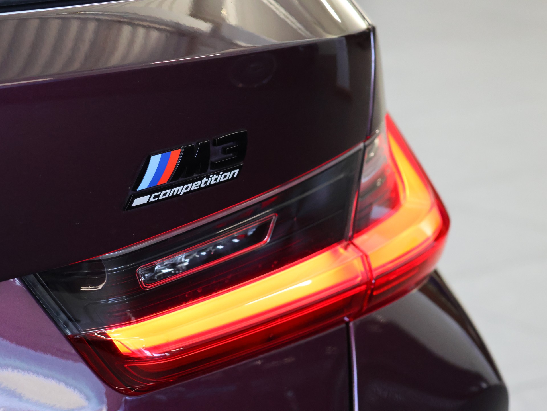 BMW M3 Touring xDrive Competition M *Individual Lackierung* *Carbon Packet* *M Carbon Schalensitze*-image-11