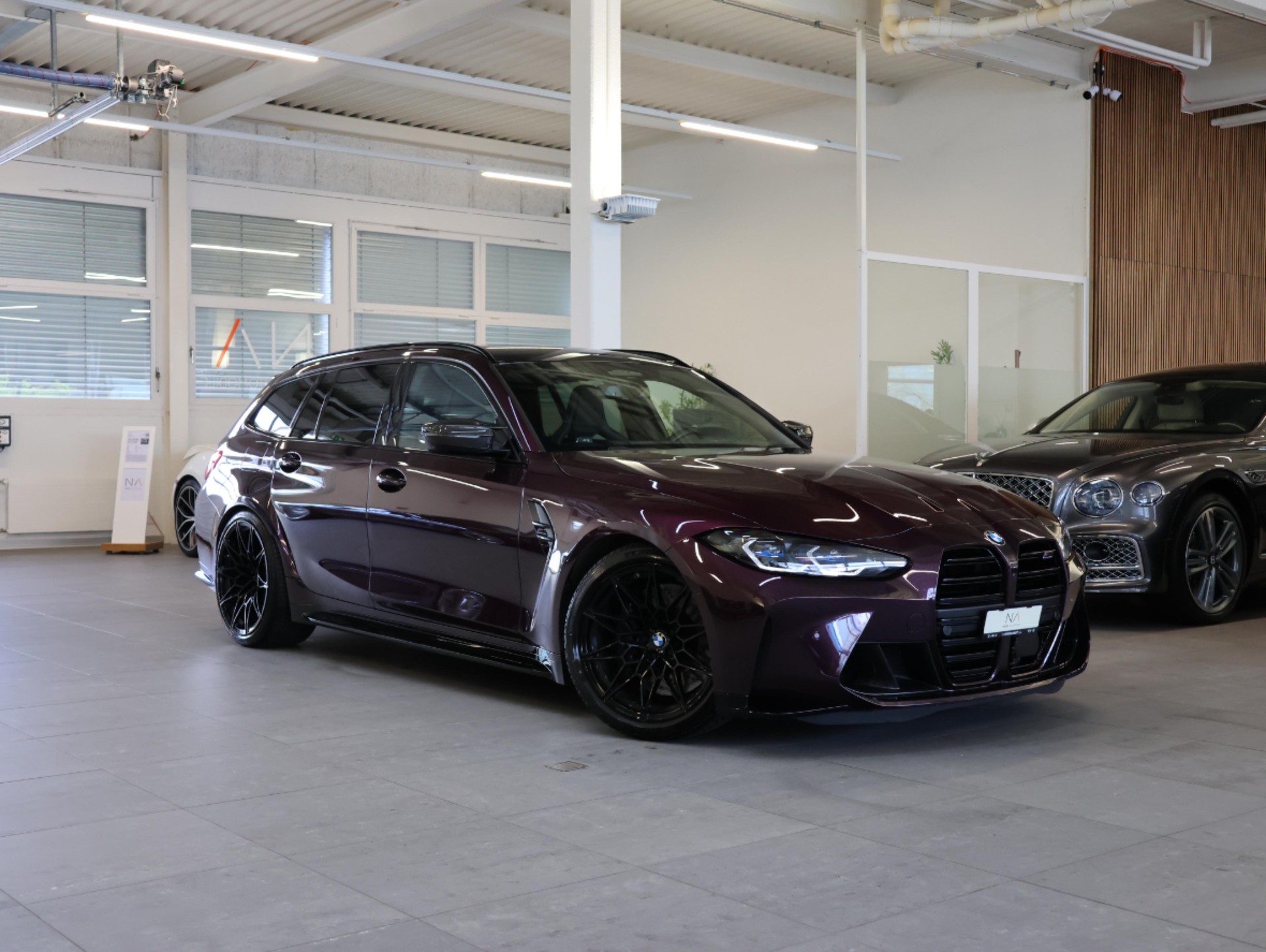 BMW M3 Touring xDrive Competition M *Individual Lackierung* *Carbon Packet* *M Carbon Schalensitze*-image-0