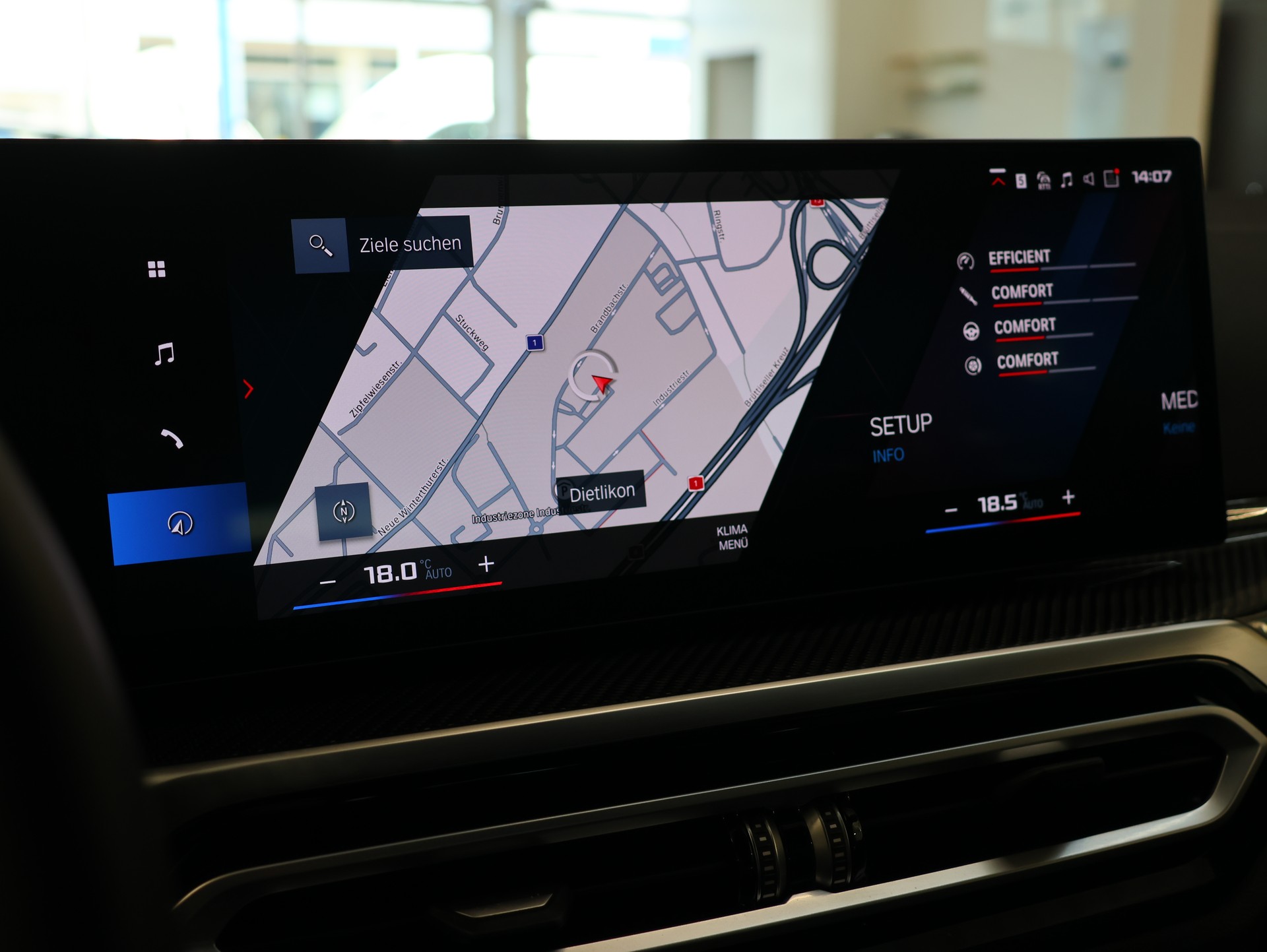 BMW M3 Touring xDrive Competition M *Individual Lackierung* *Carbon Packet* *M Carbon Schalensitze*-image-27
