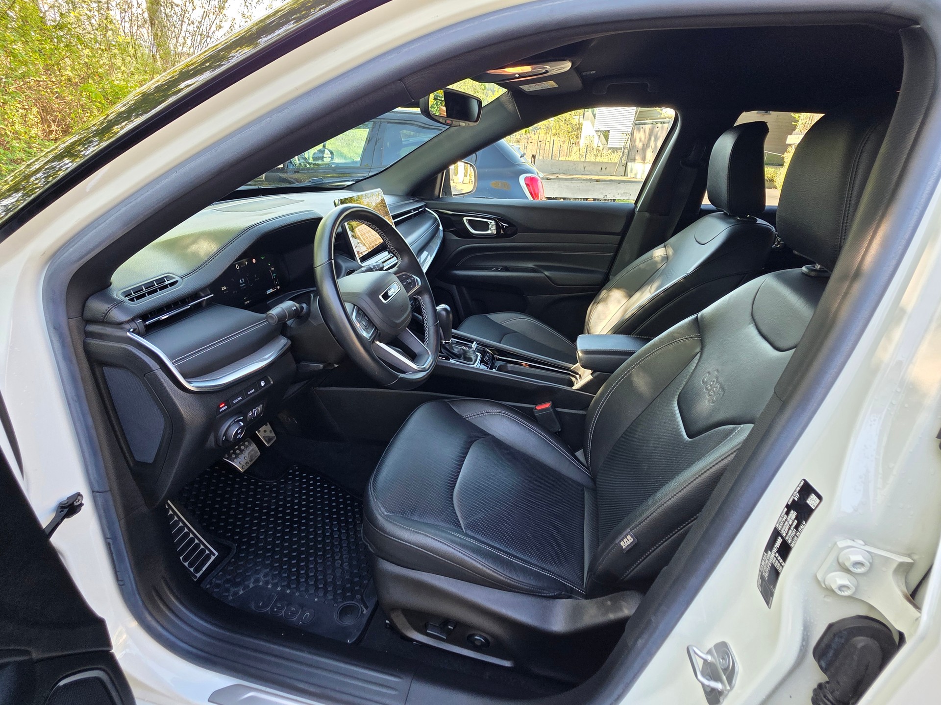 JEEP Compass 1.3 T PHEV S Plus AWD-image-21