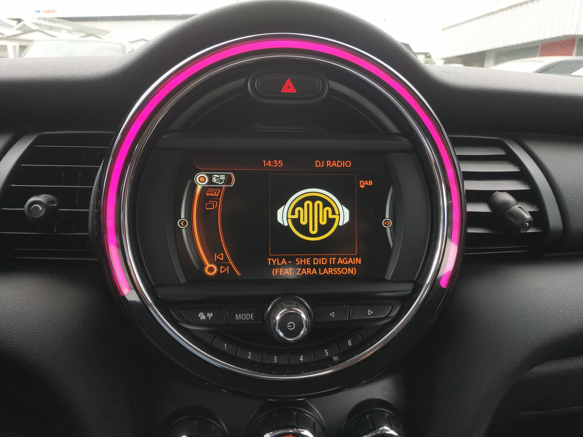 MINI One Steptronic Automat-image-15