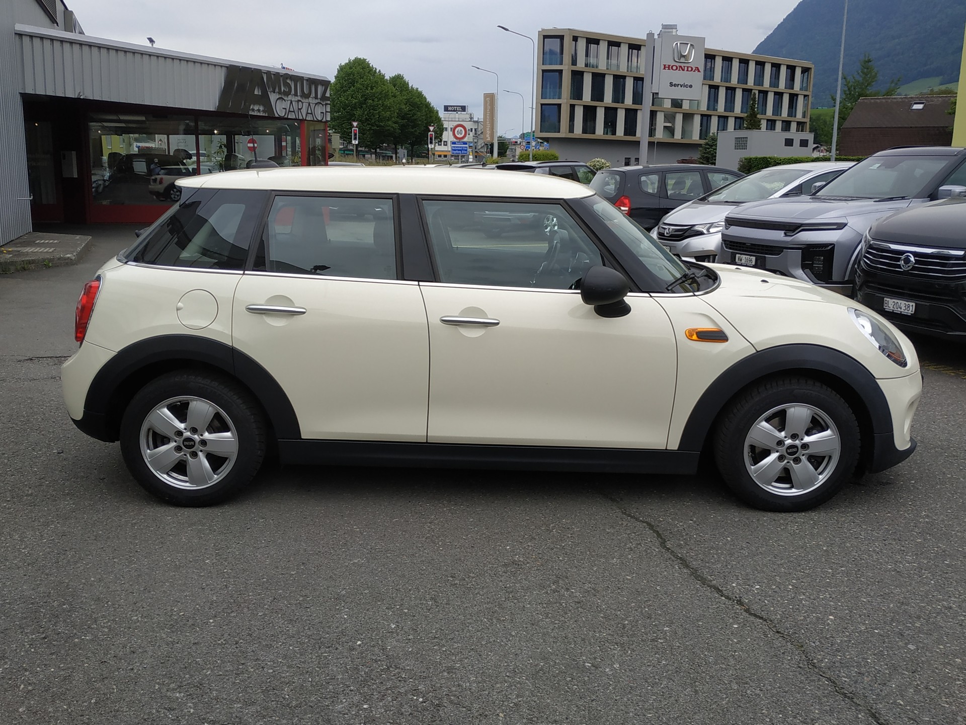 MINI One Steptronic Automat-image-5