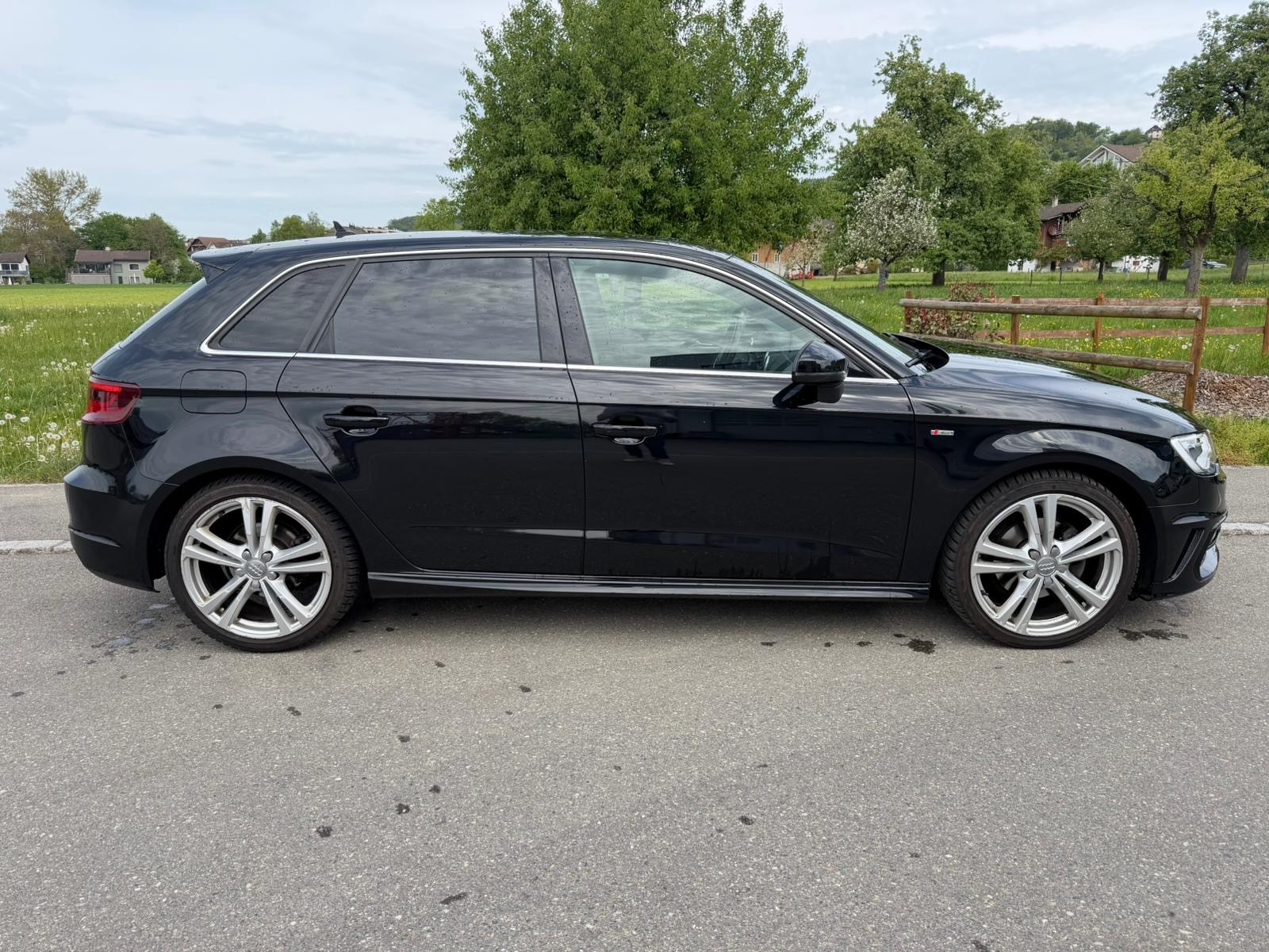 AUDI A3 Sportback 2.0 TDI S-Line Ambition S-tronic-image-4