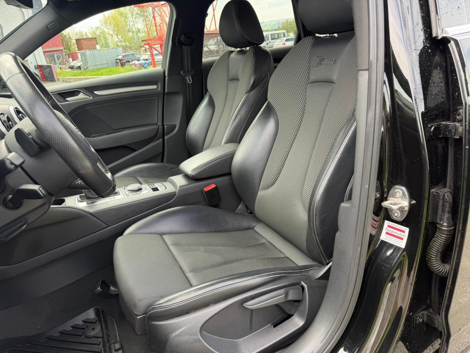AUDI A3 Sportback 2.0 TDI S-Line Ambition S-tronic-image-14