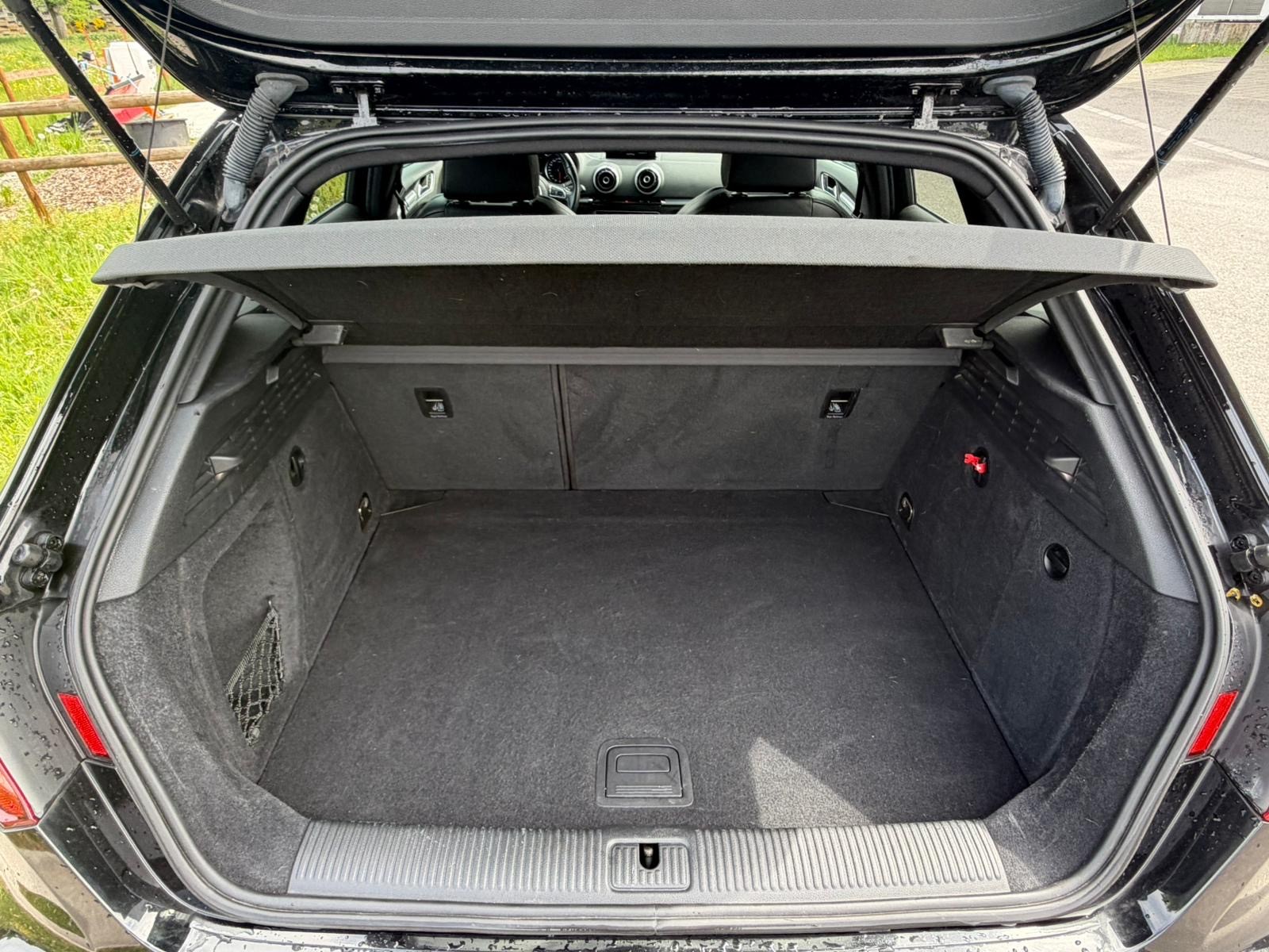 AUDI A3 Sportback 2.0 TDI S-Line Ambition S-tronic-image-17