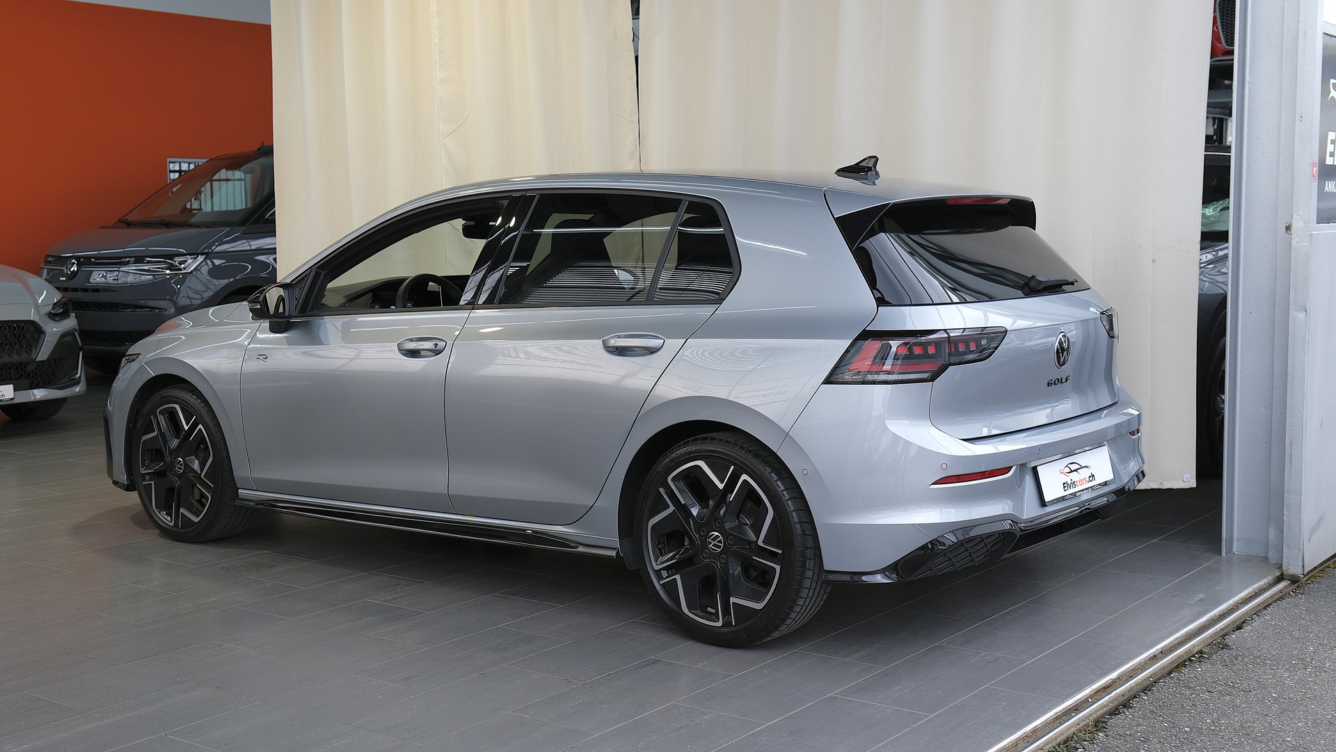 VW Golf 1.5 e TSI mHEV R-Line DSG-image-10