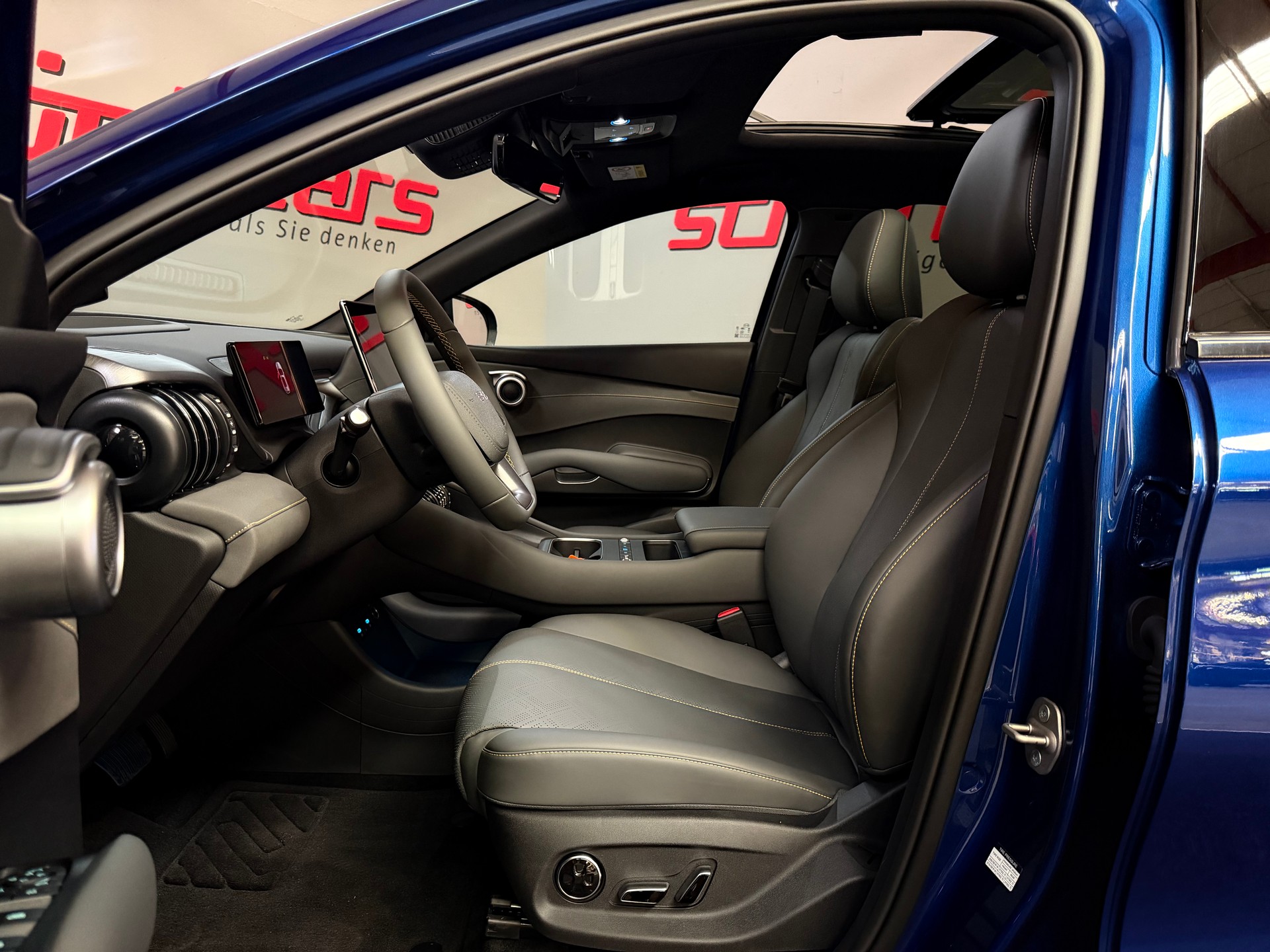 BYD Atto 3 EVO 74.8 kWh Excellence AWD-image-11