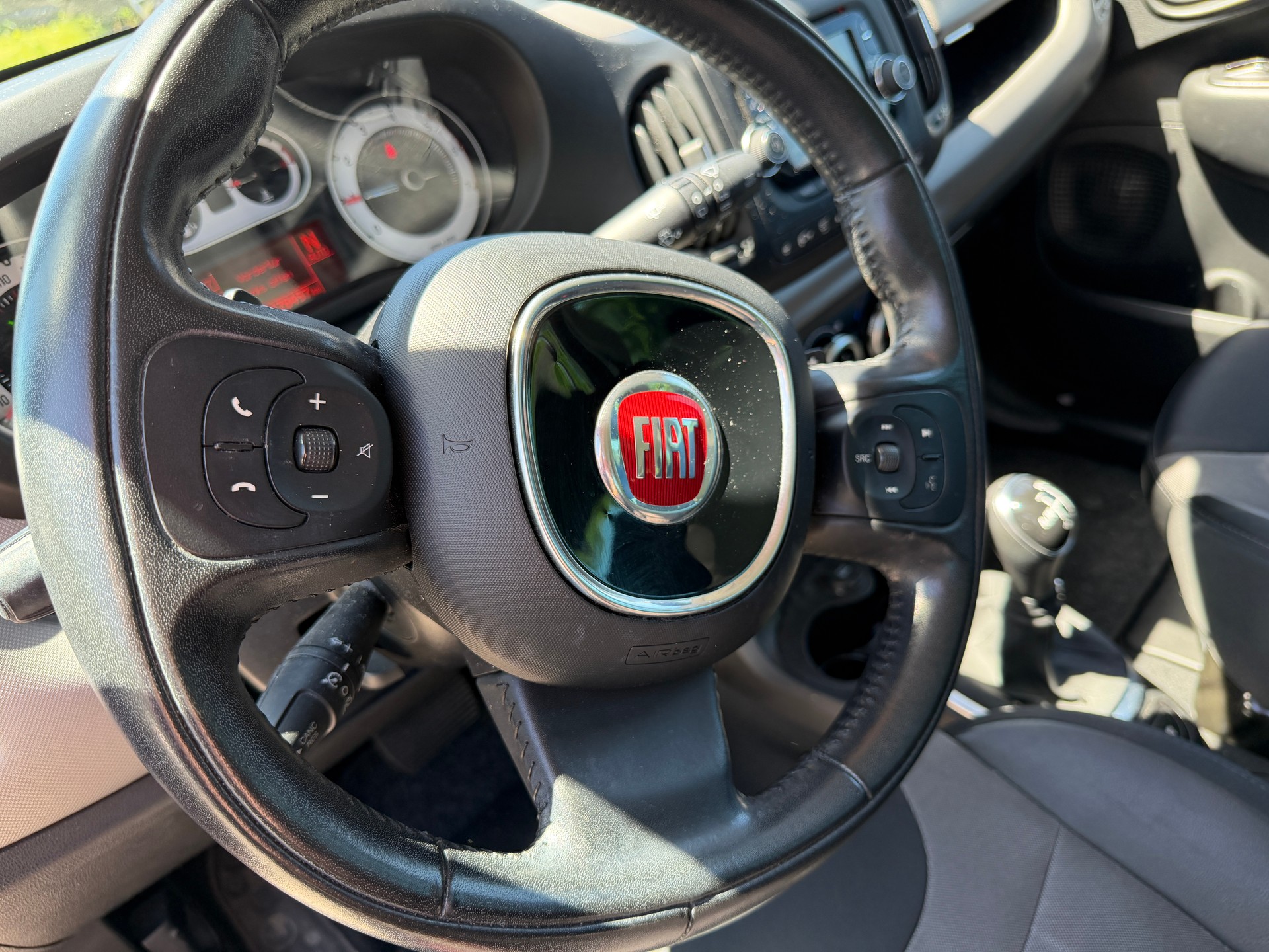 FIAT 500L 1.3 JTD Pop Star-image-5