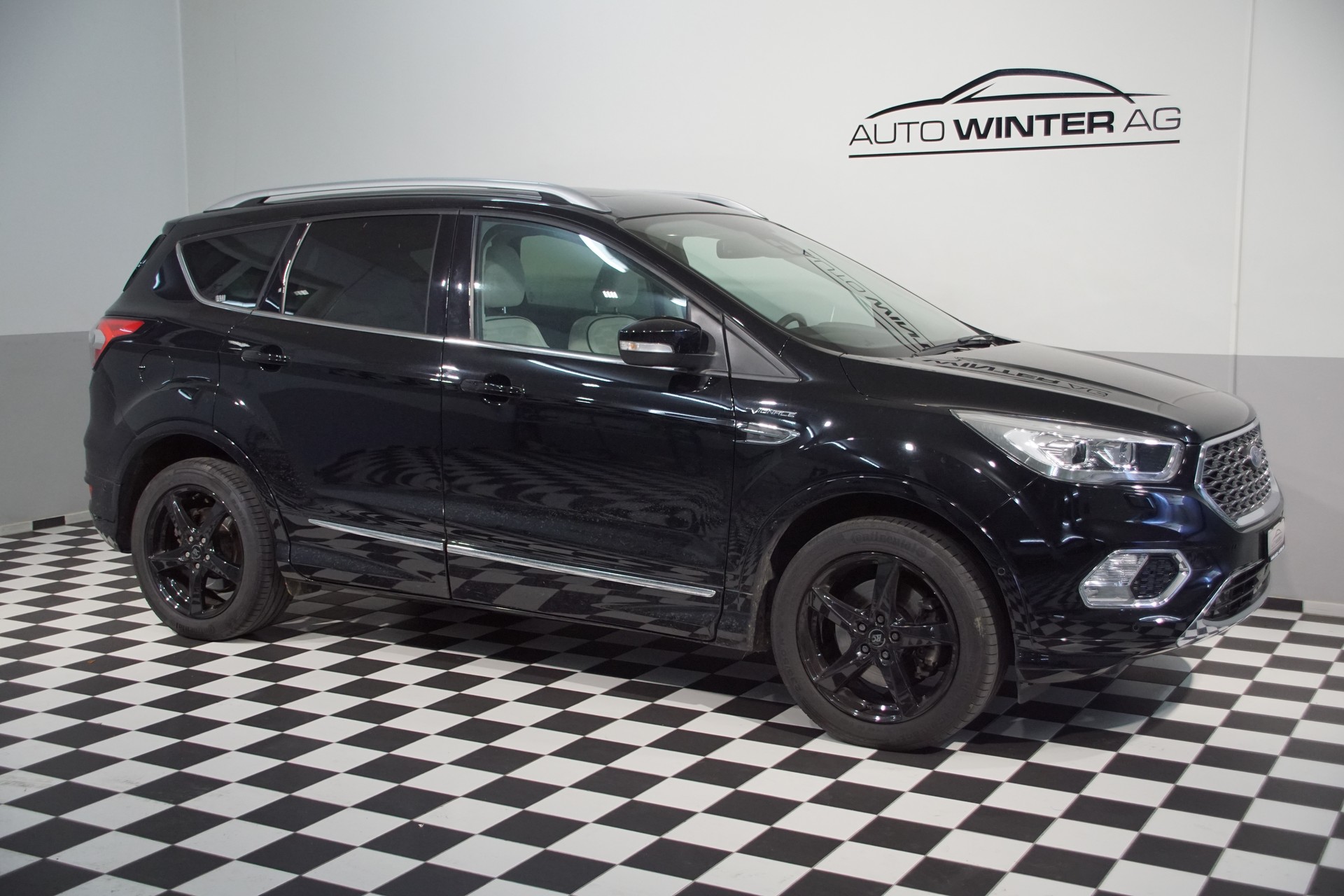 FORD Kuga 2.0 TDCi Vignale 4WD PowerShift-showroom-element-2