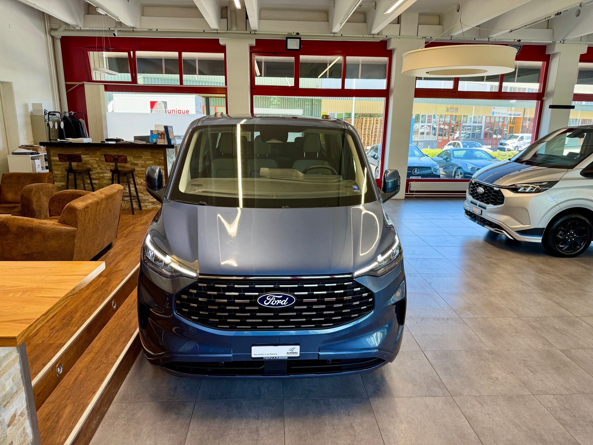 FORD Tourneo Bus 320 L2H1 Titanium Automat-image-8