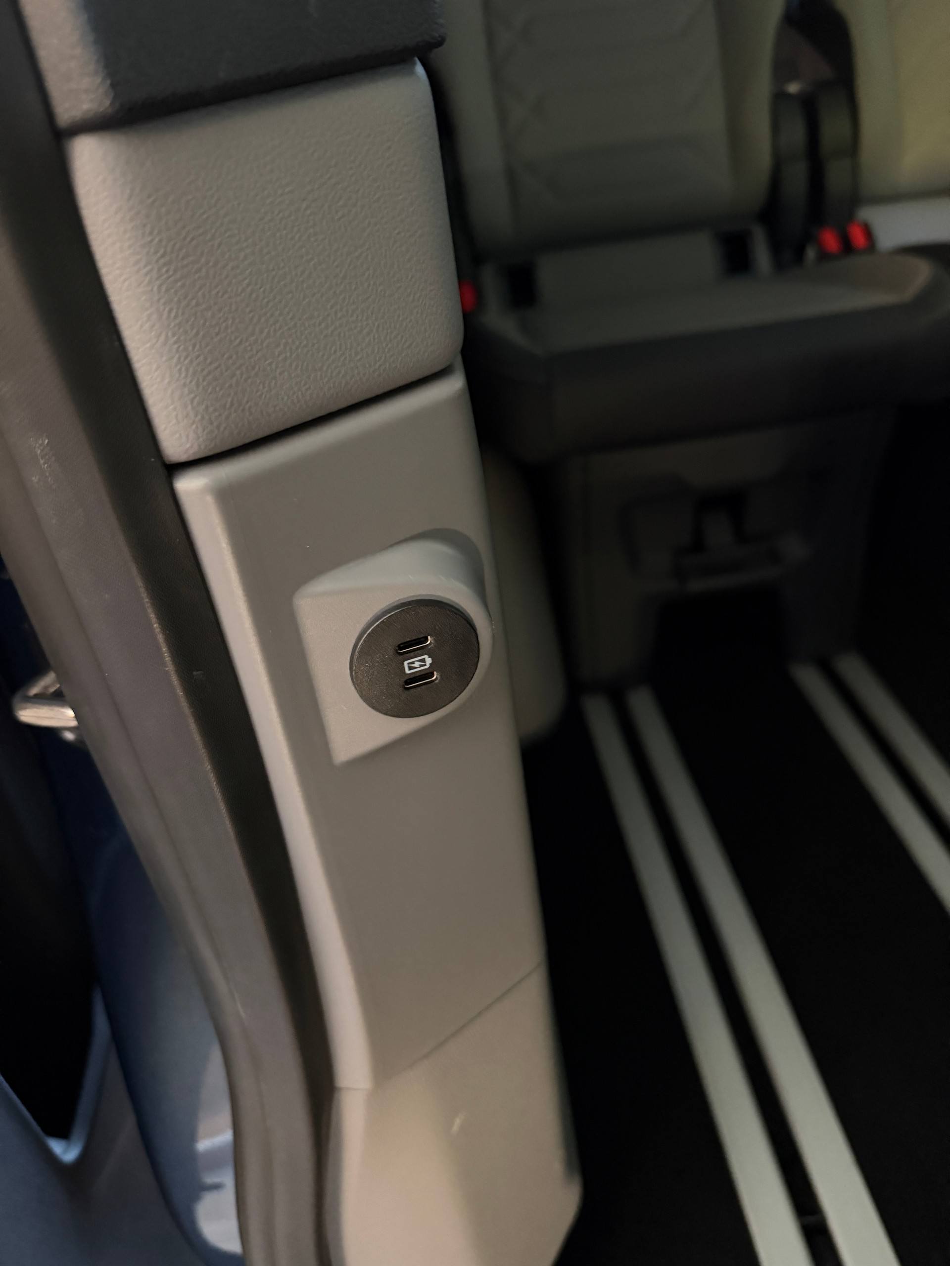 FORD Tourneo Bus 320 L2H1 Titanium Automat-image-15