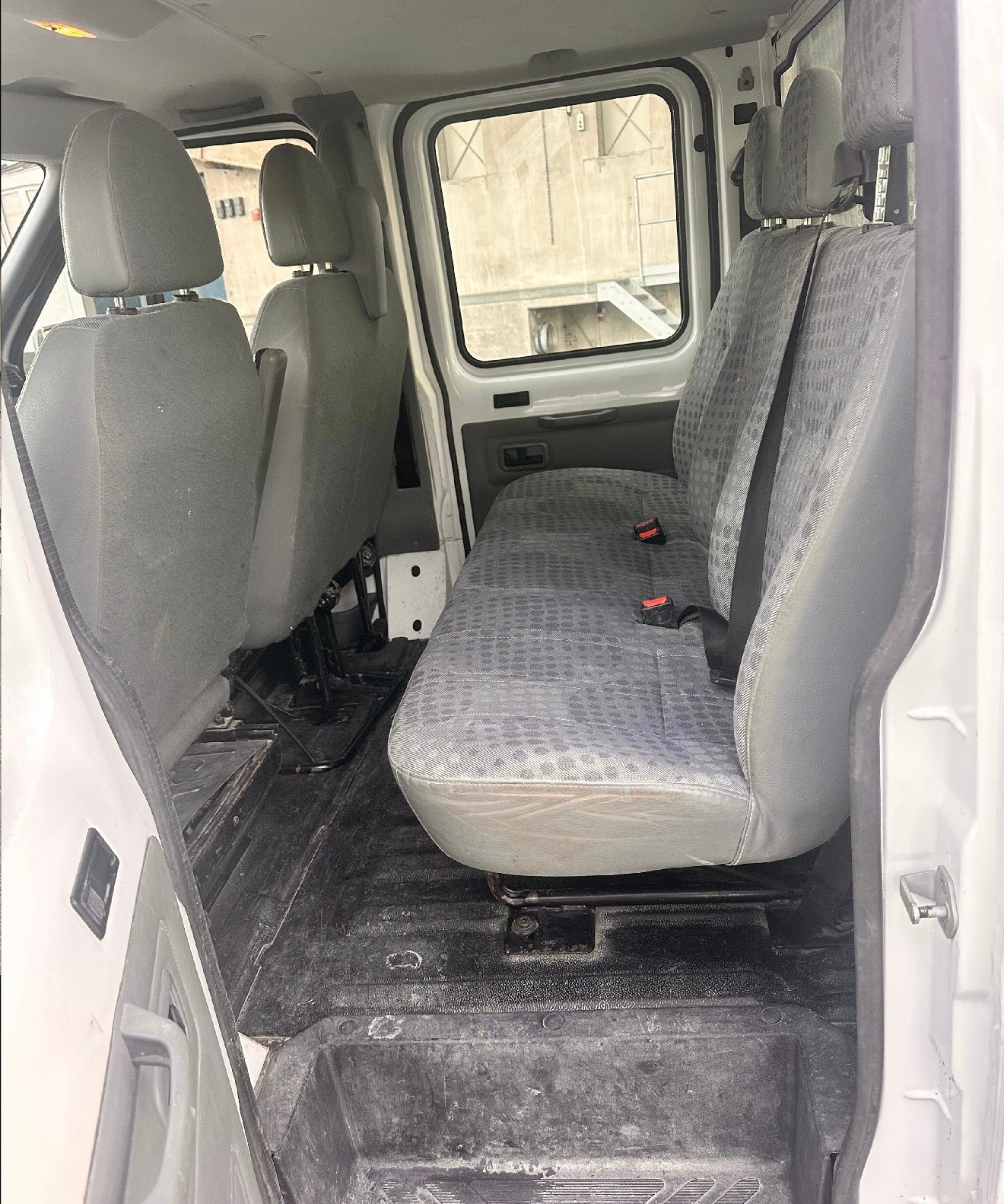 FORD Transit 300M TDCi-image-8