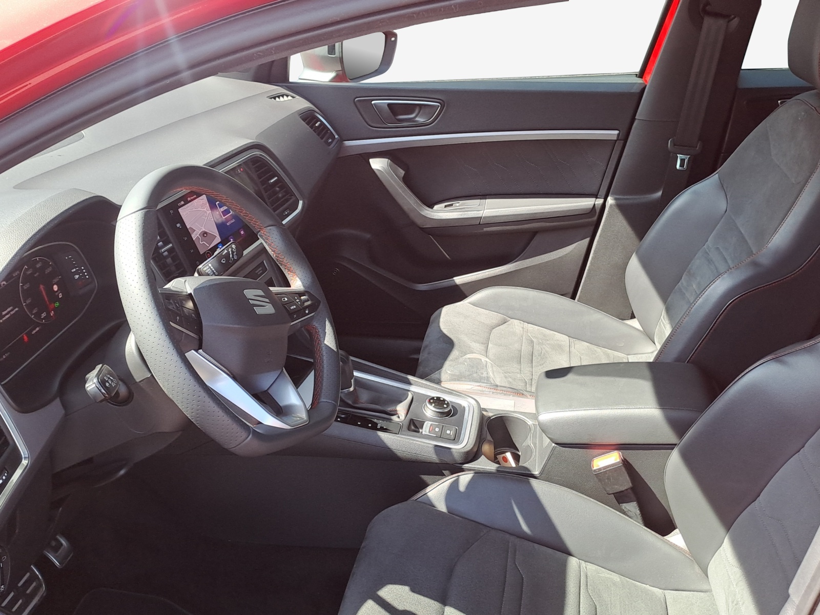 SEAT Ateca 2.0 TSI Hola FR 4Drive DSG-image-7