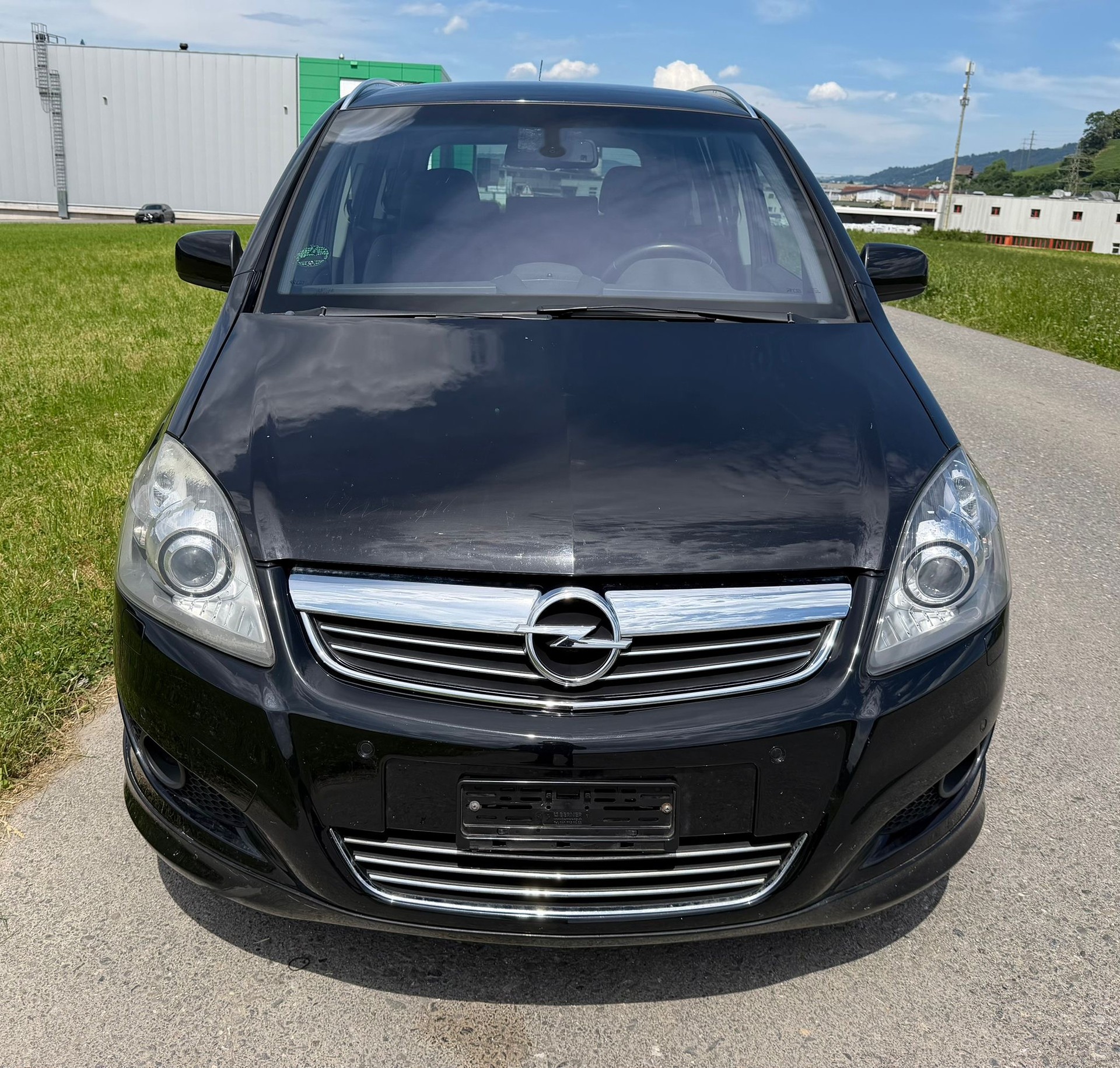 OPEL Zafira 2.2i 16V Anniversary Edition-image-6