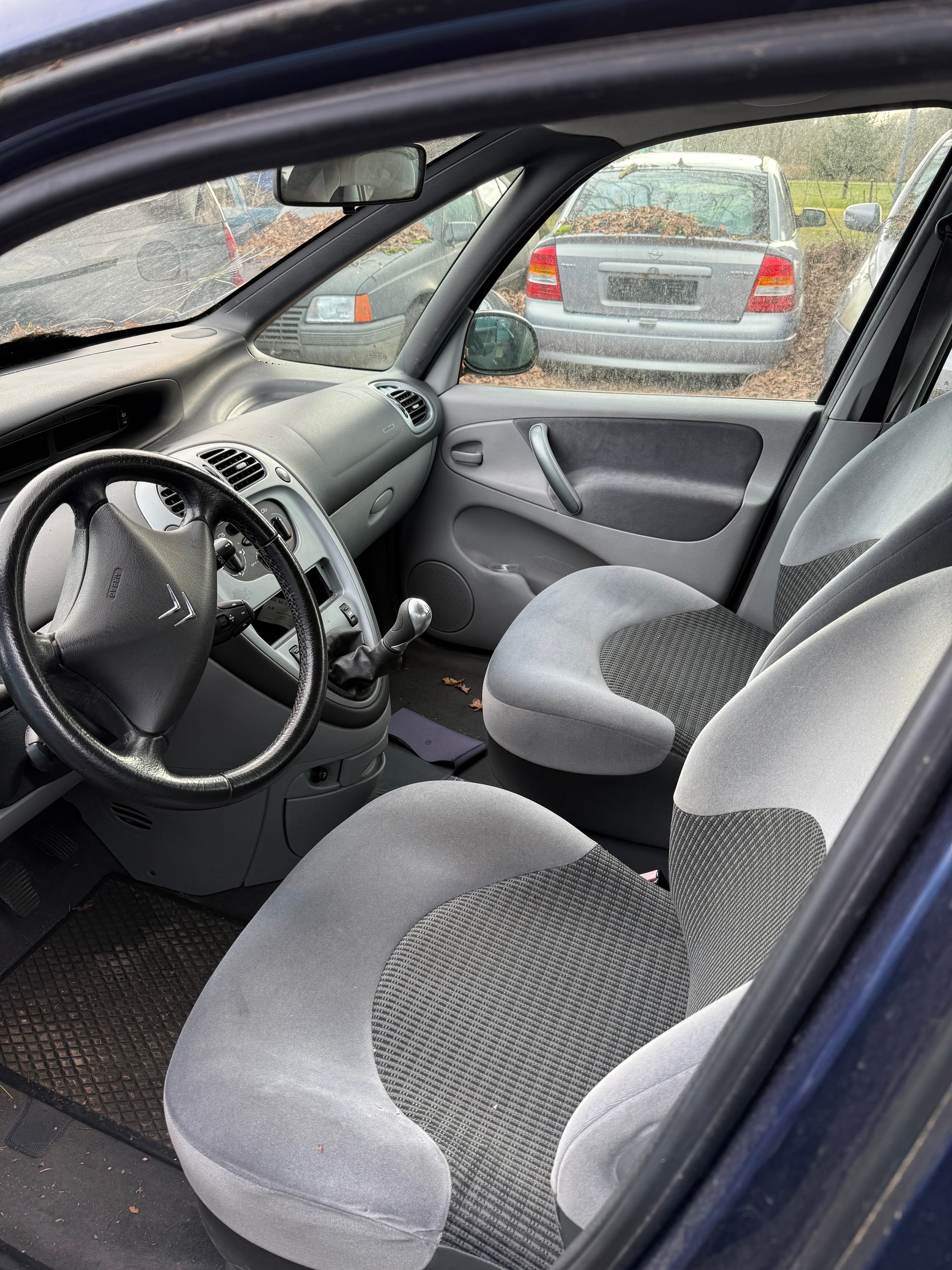 CITROEN Xsara Picasso 1.6i 16V Exclusive-image-4
