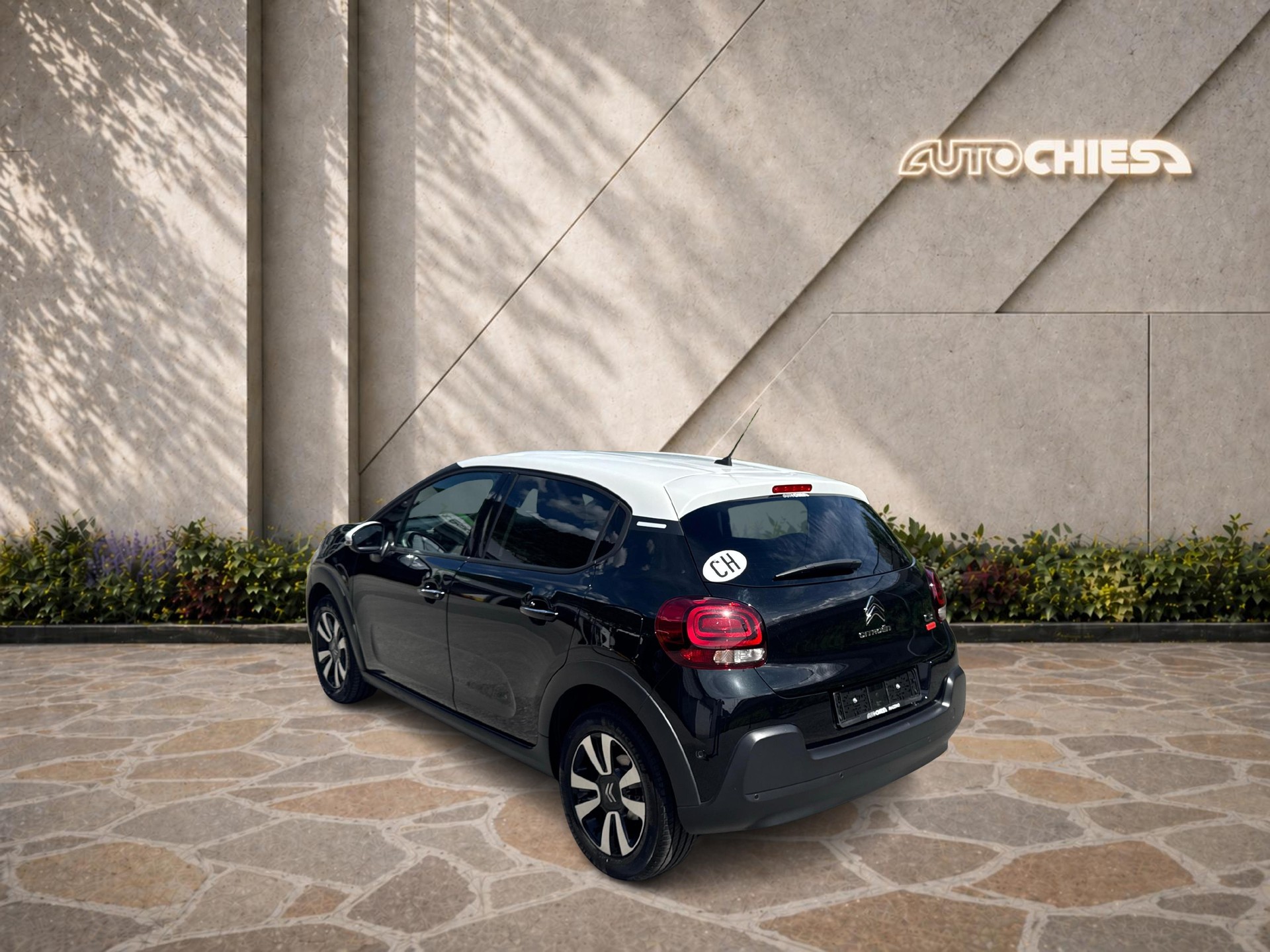 CITROEN C3 1.2 PureTech Swiss Edition+-showroom-element-2