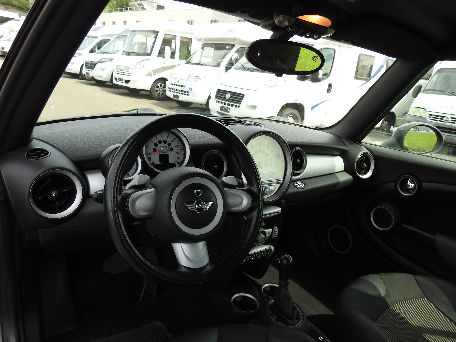 MINI Cooper Cabriolet Steptronic-image-10