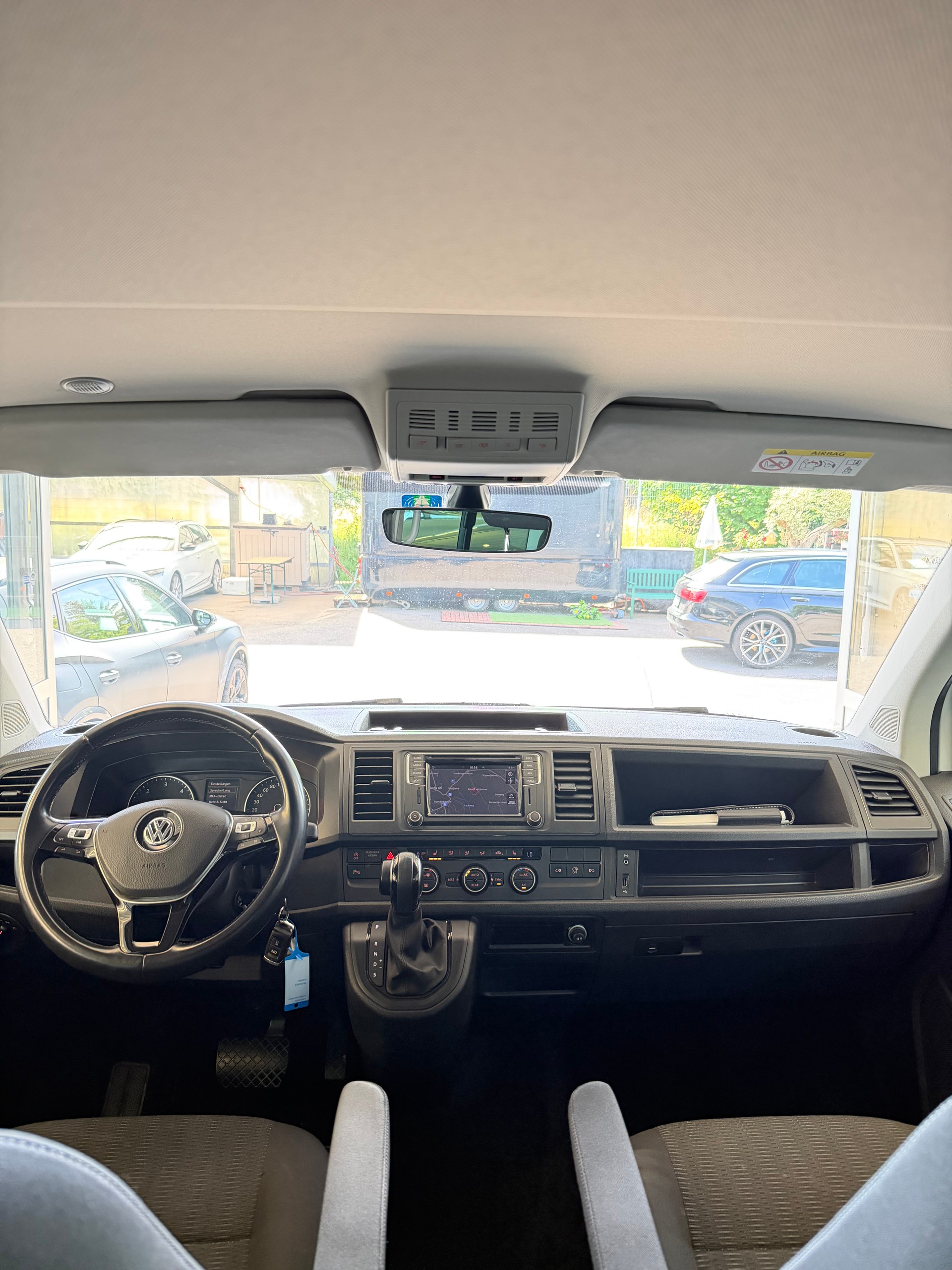 VW T6 Caravelle 3000 2.0 TDI 150 CL Liberty DSG-image-9