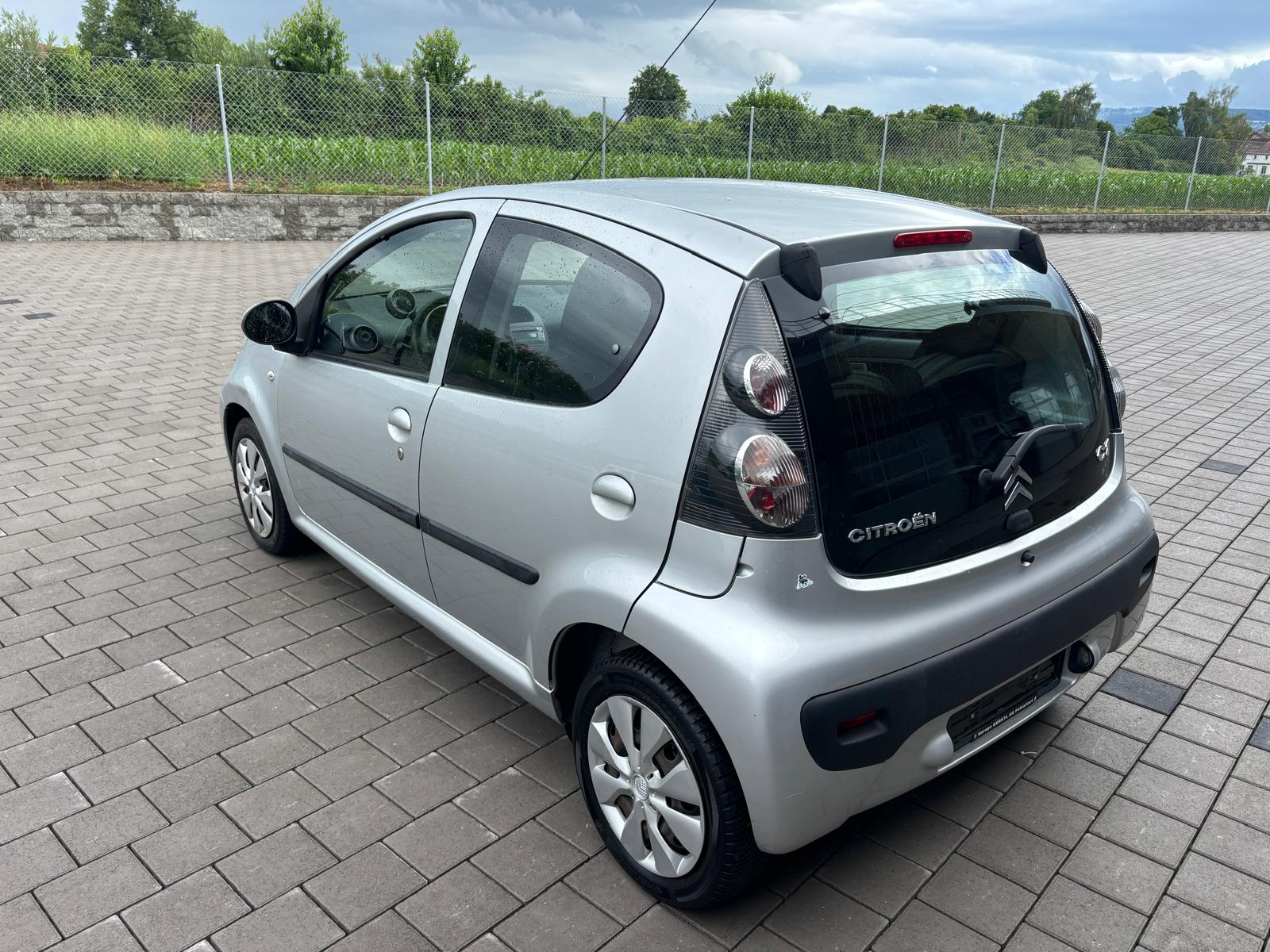 CITROEN C1 1.0i Chic (SX) SensoDrive-image-5