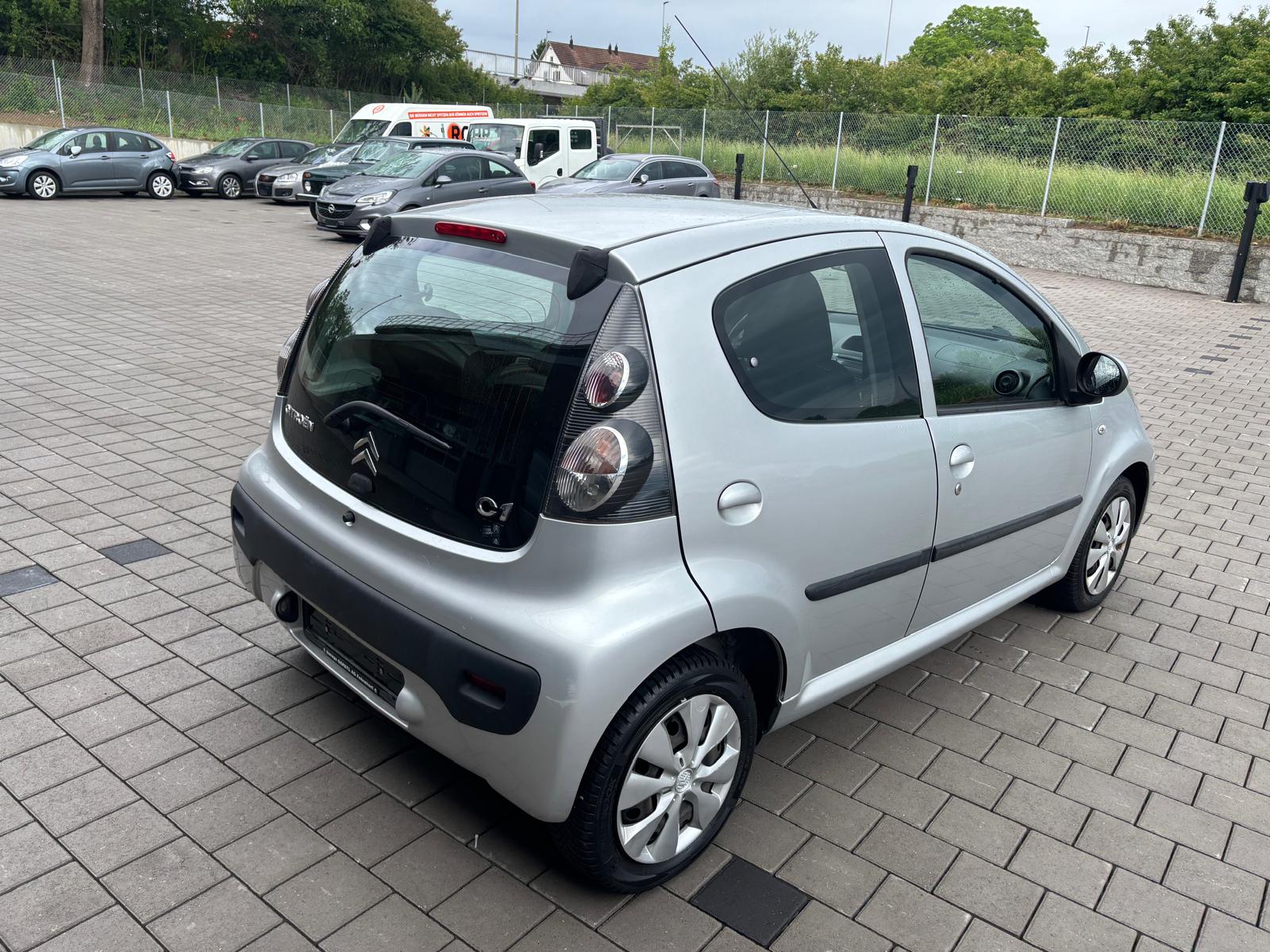 CITROEN C1 1.0i Chic (SX) SensoDrive-image-6