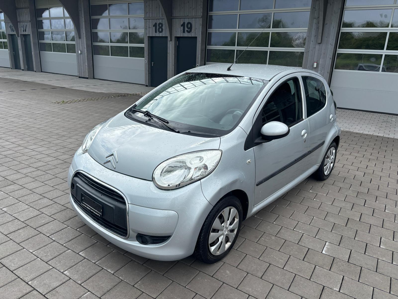CITROEN C1 1.0i Chic (SX) SensoDrive-image-1
