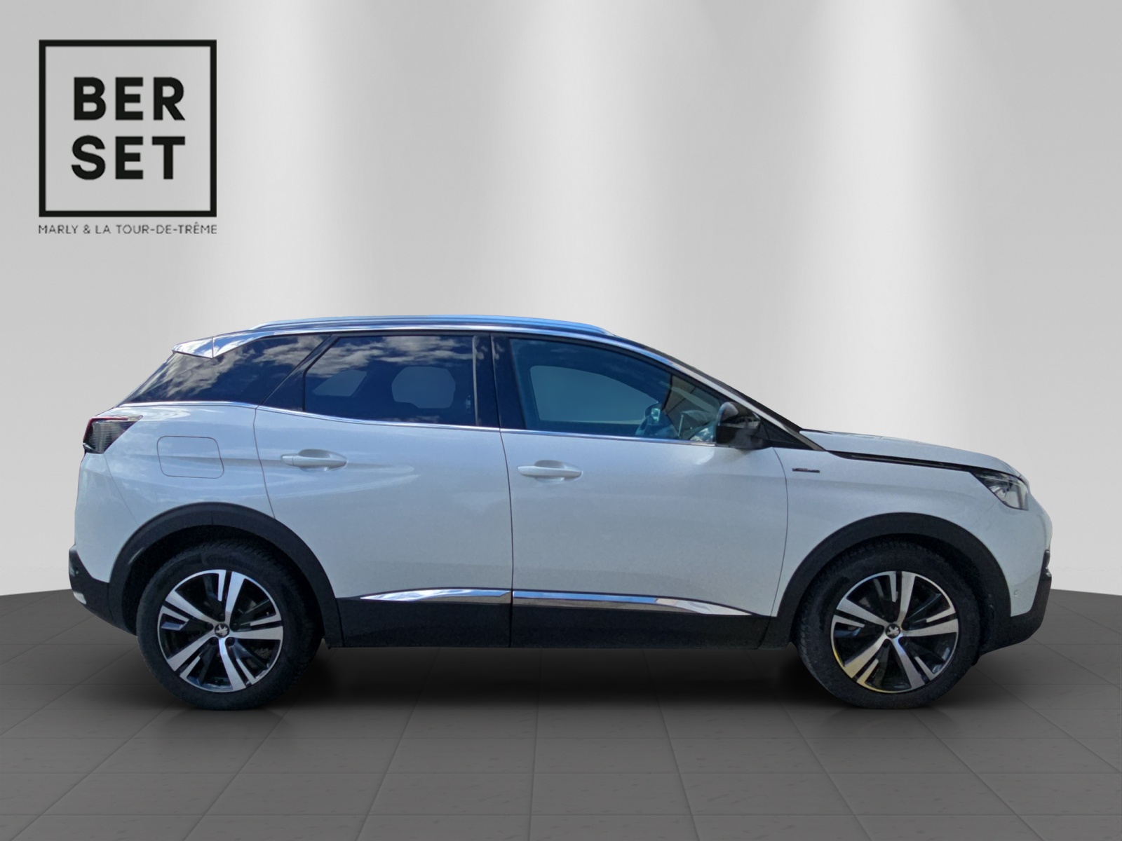 PEUGEOT 3008 1.6 PureTech GT Line-image-5