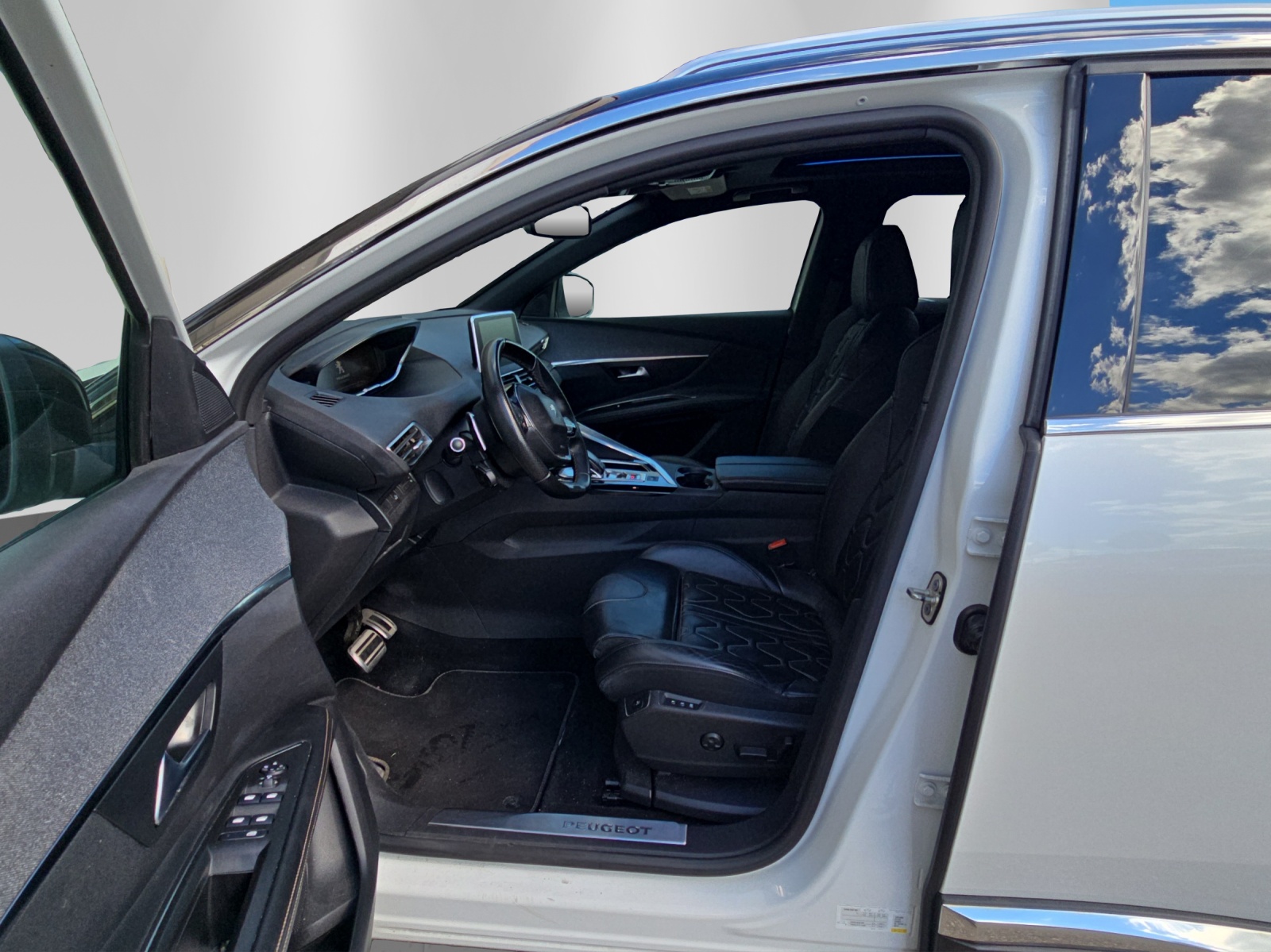 PEUGEOT 3008 1.6 GT Line-image-8