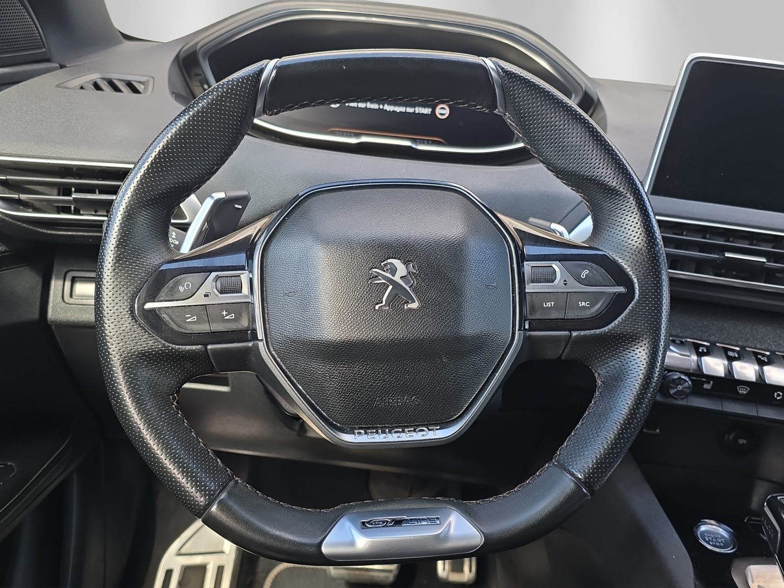 PEUGEOT 3008 1.6 GT Line-image-11