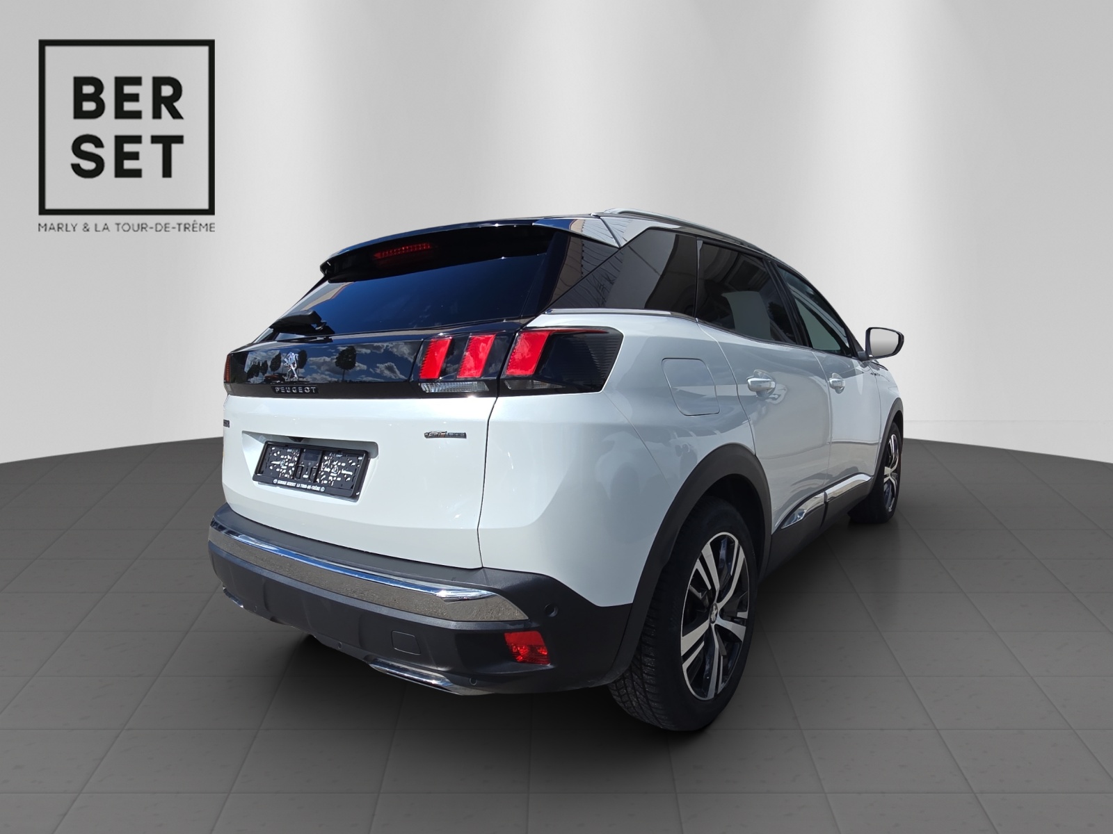PEUGEOT 3008 1.6 PureTech GT Line-image-4