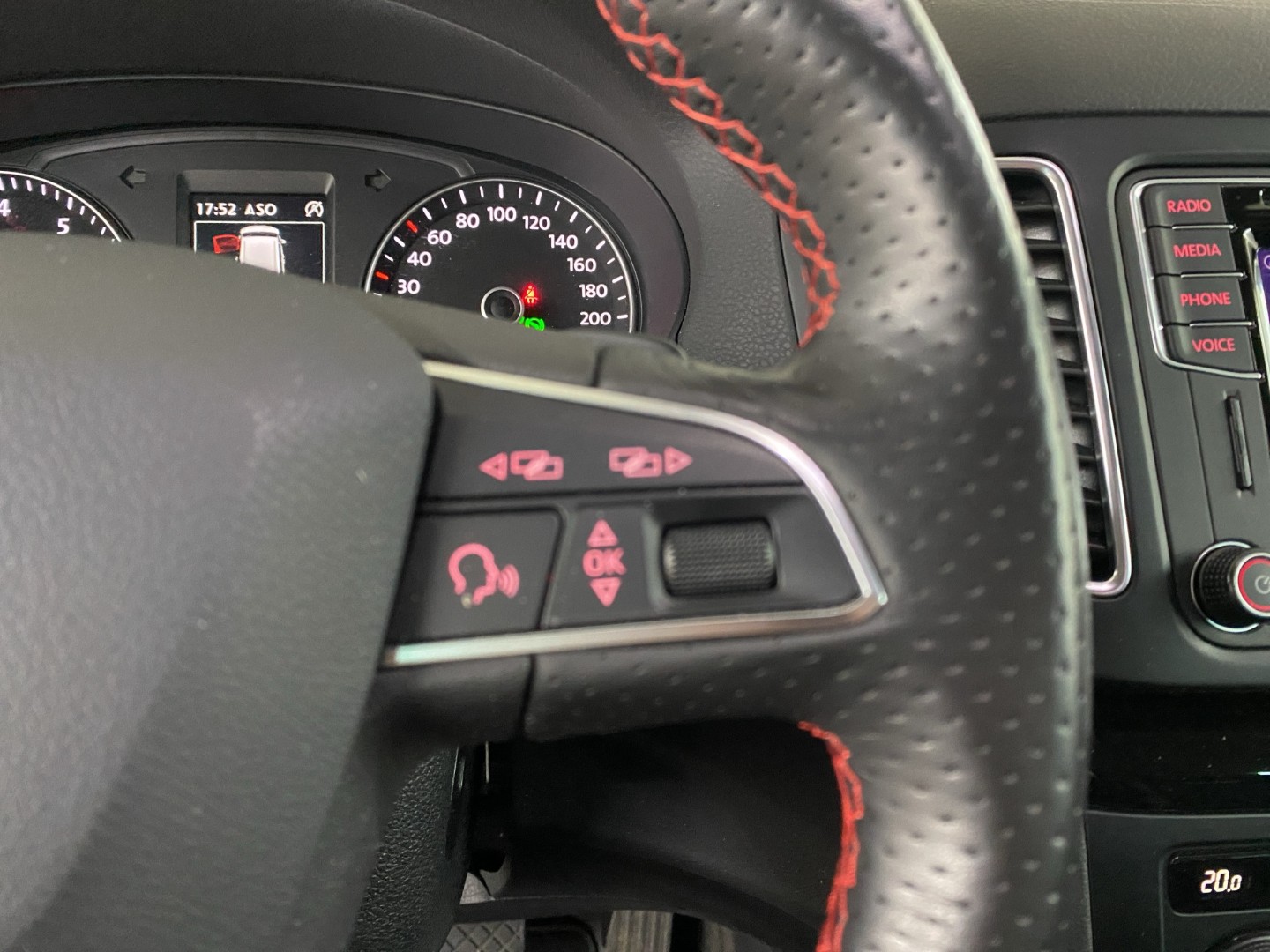 SEAT Alhambra 1.4 TSI DSG Hola FR-image-11