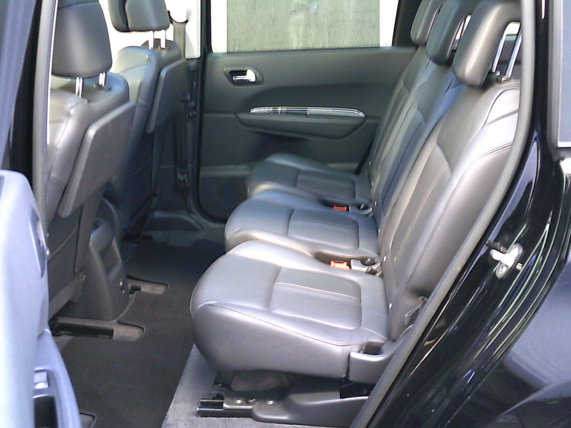 PEUGEOT 5008 2.0 HDI Allure Automatic-image-8