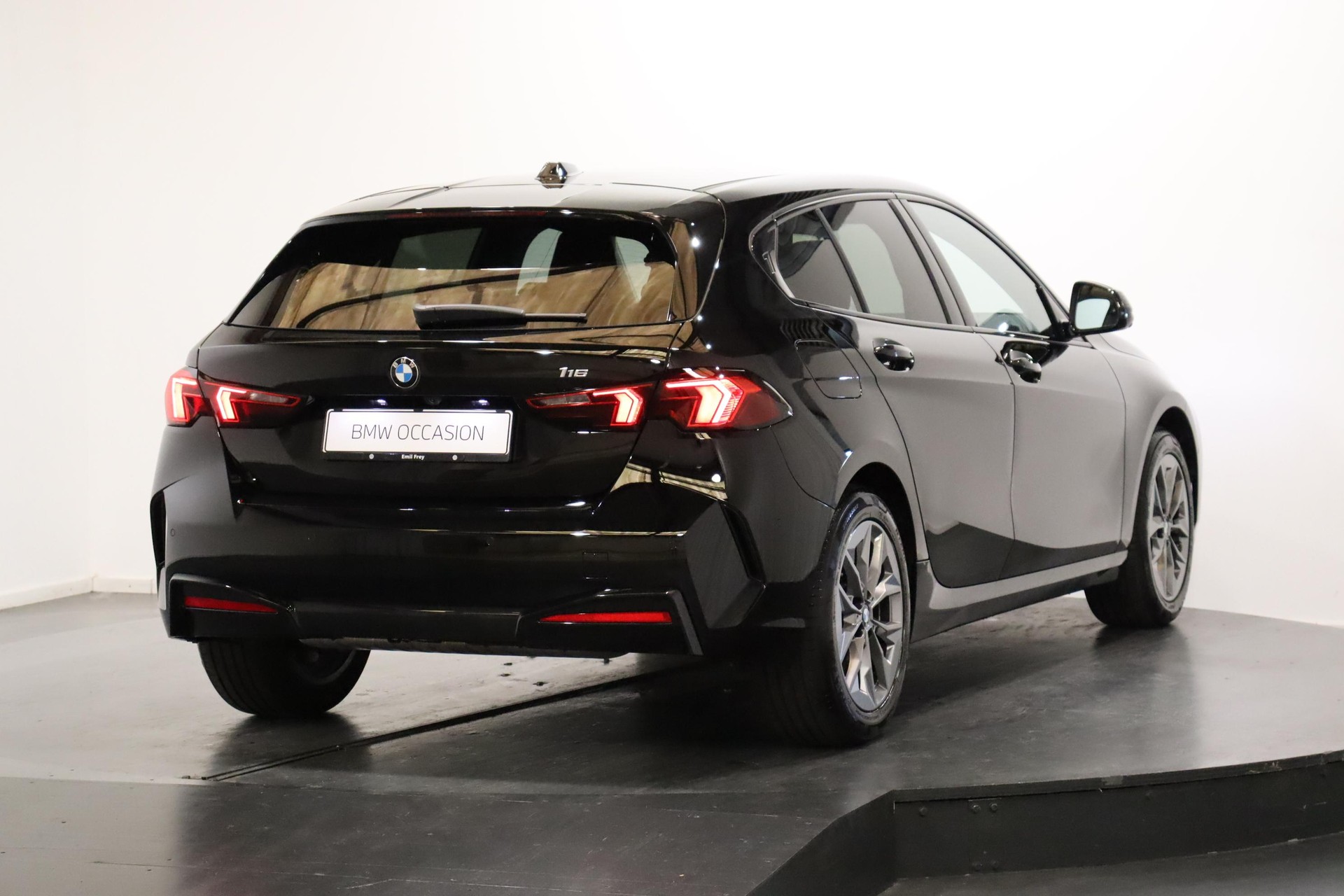 BMW 116-image-2