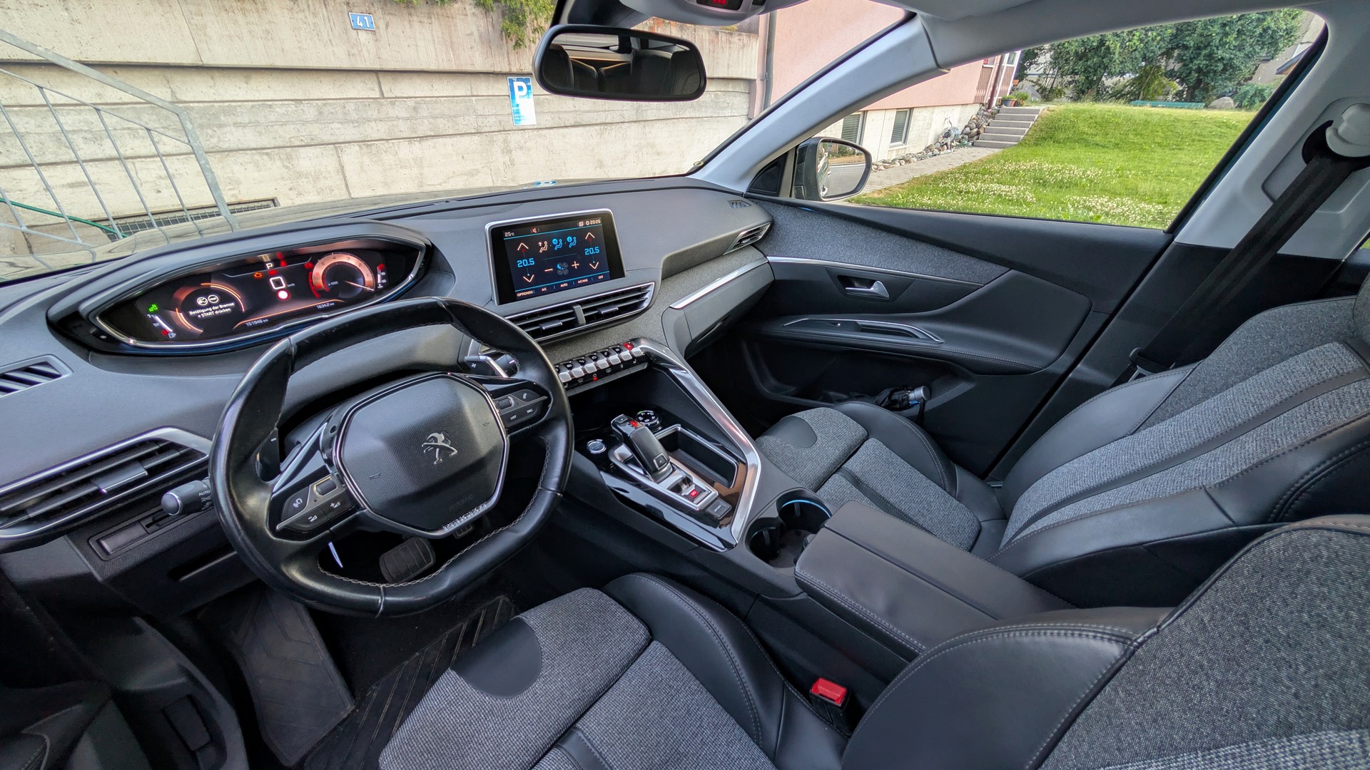 PEUGEOT 1.6 THP Allure-image-7
