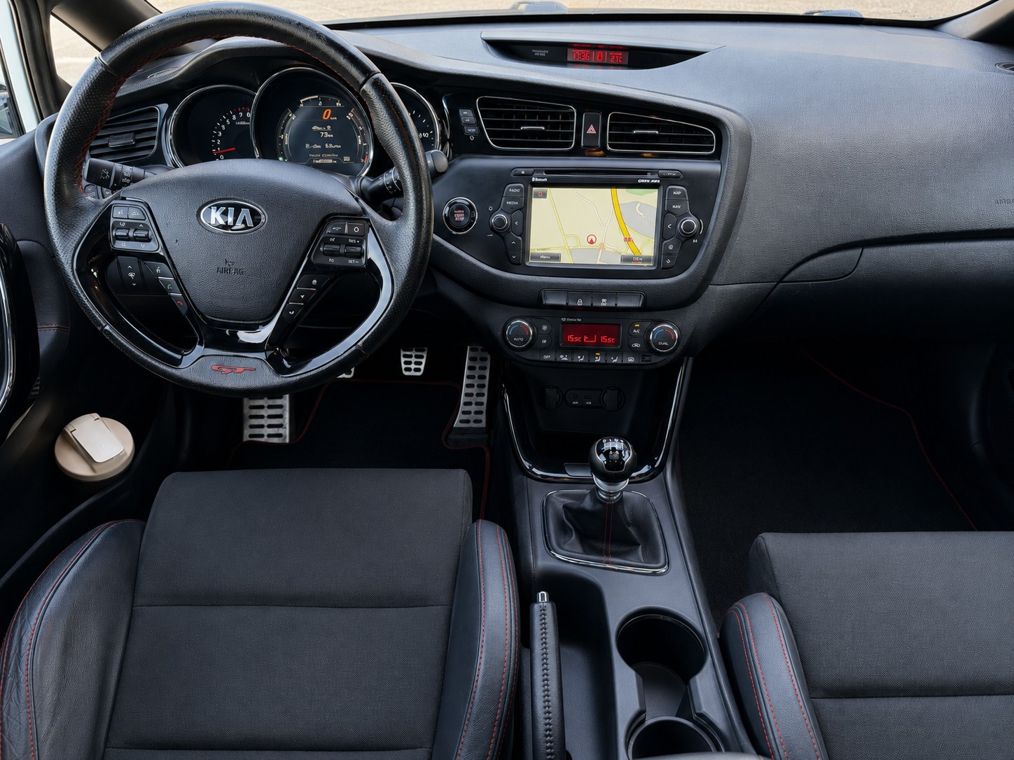 KIA Cee'd 1.6 GDi Turbo GT-image-4