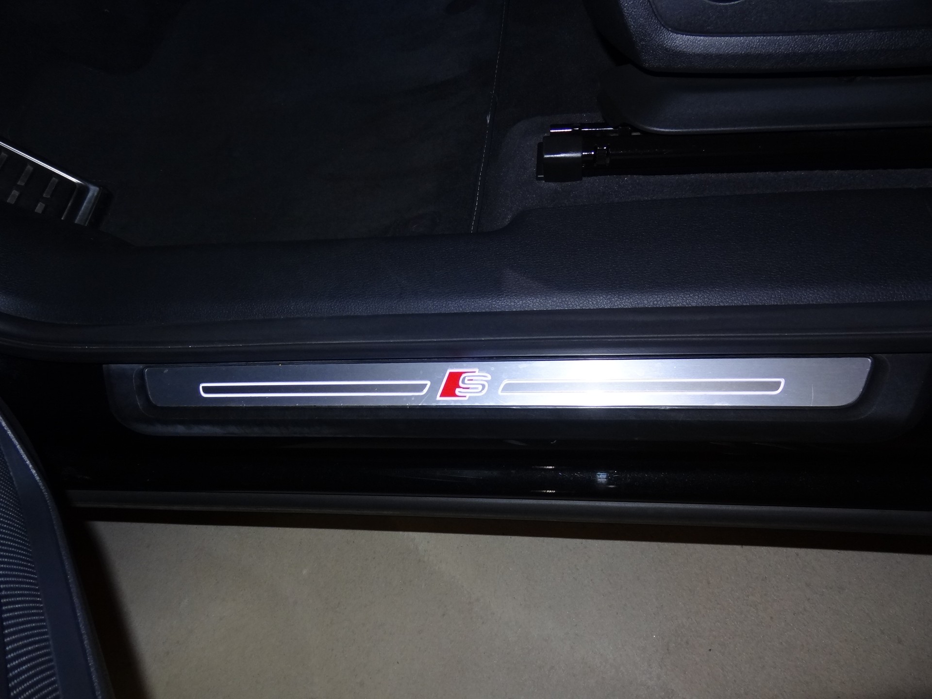 AUDI Q3 45 TFSI S line quattro S-tronic-image-25